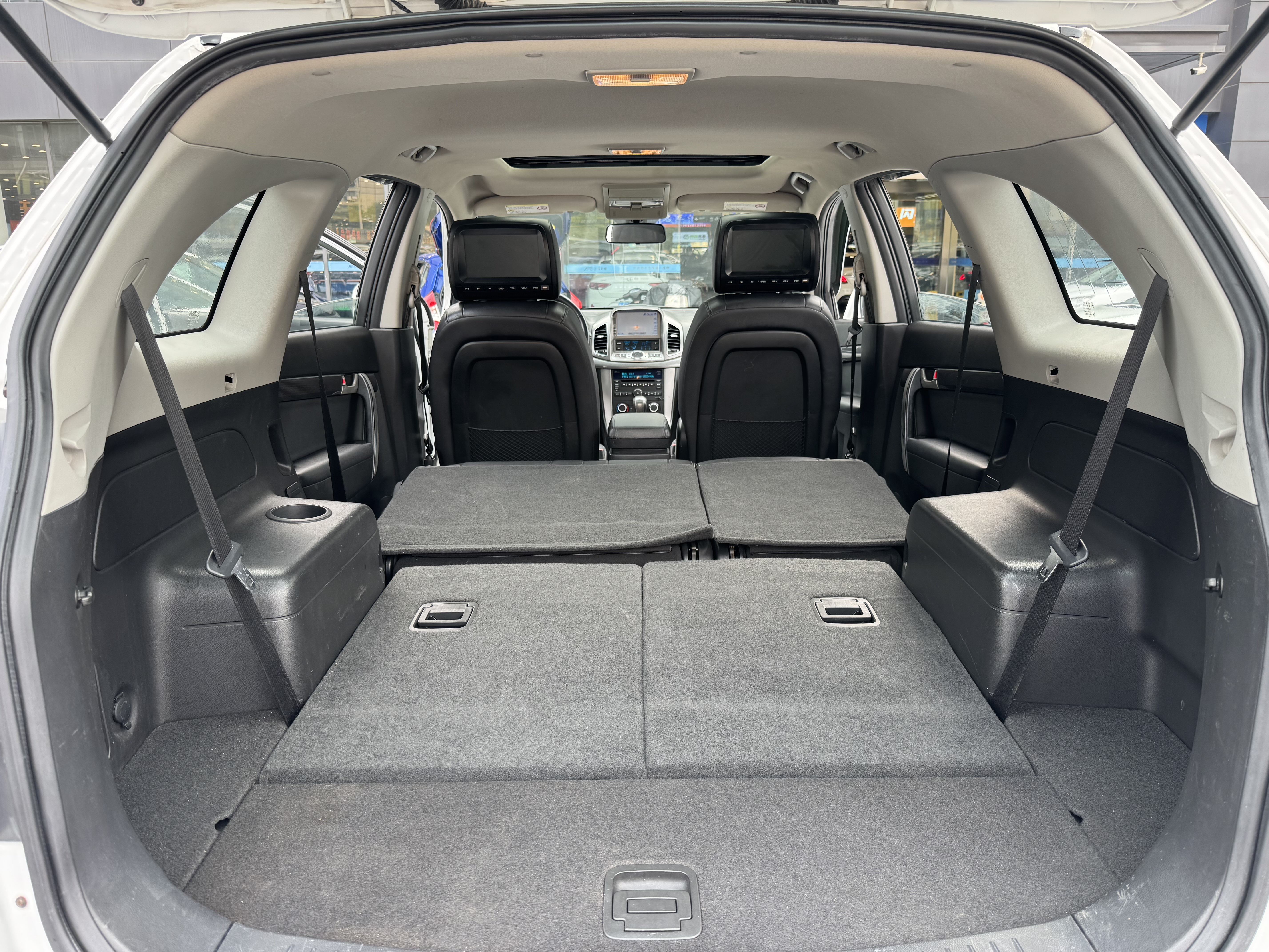 Chevrolet Captiva (Imported) 2011 car image #11