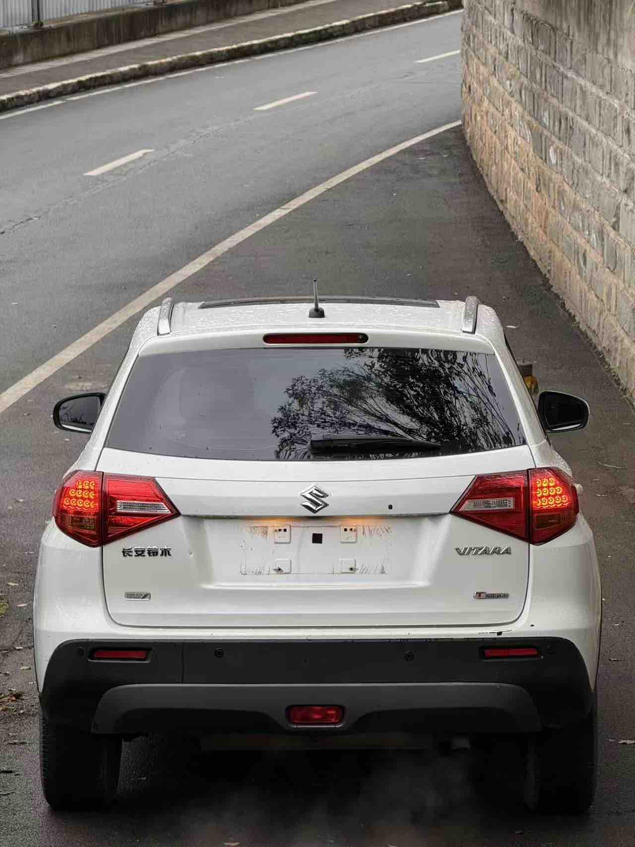 Suzuki Vitara 2016 image de voiture #11