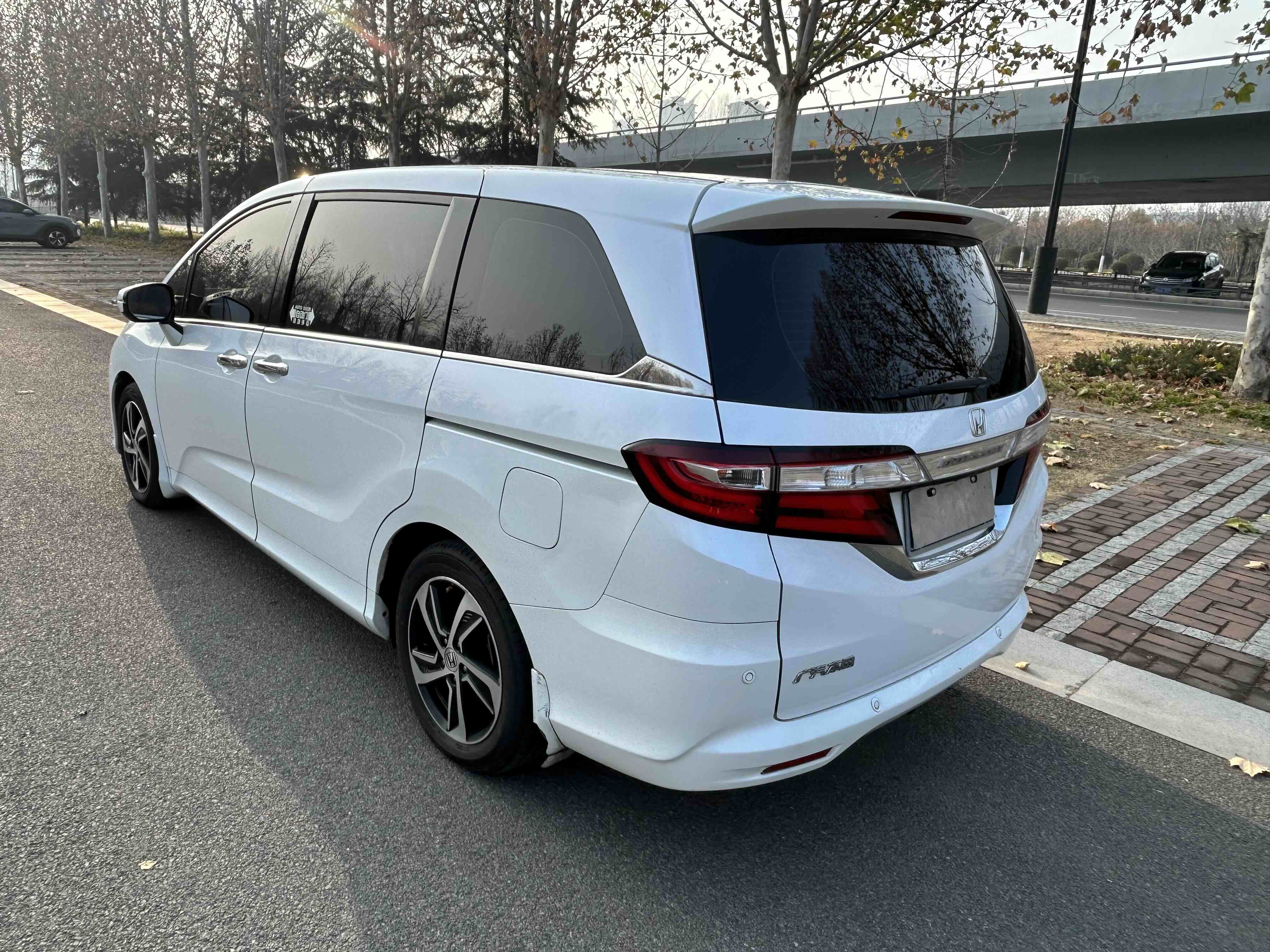 Honda ODYSSEY 2017 car image #11