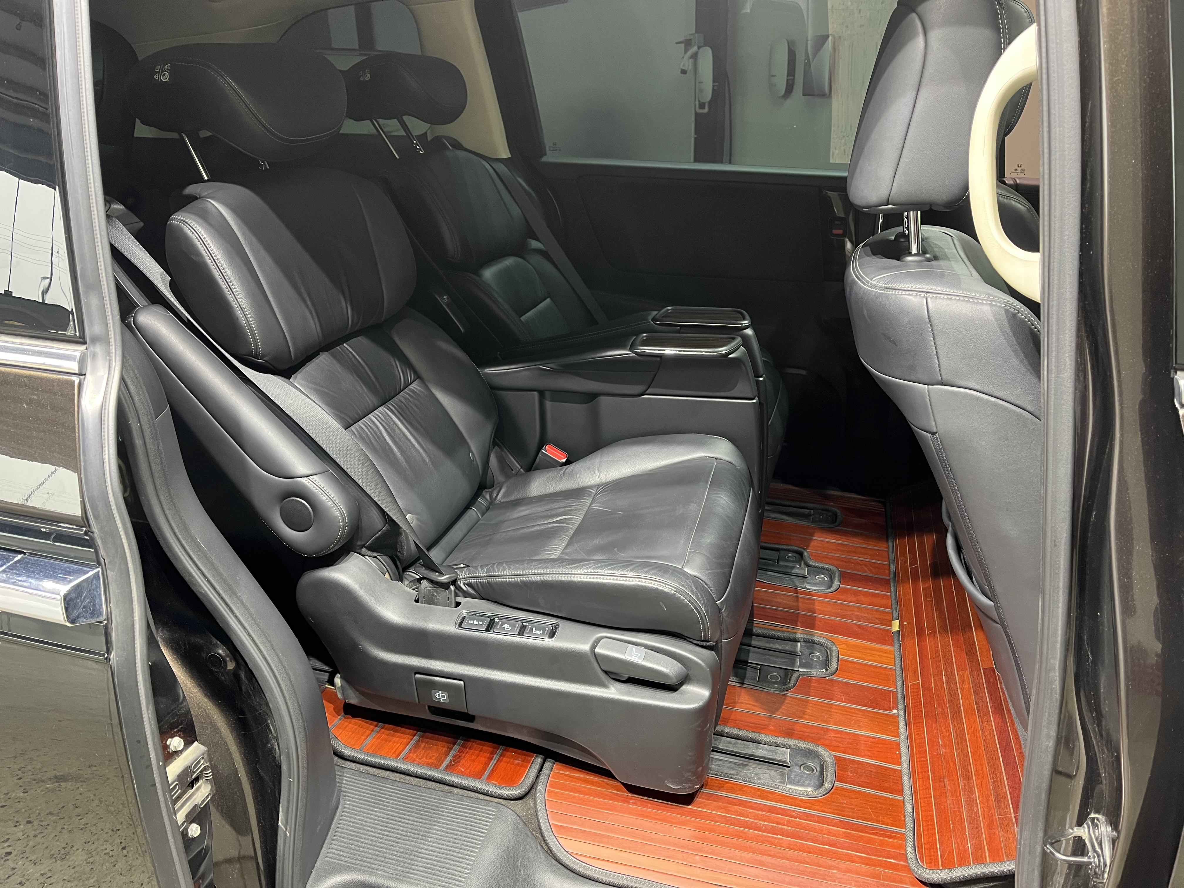 Honda Elysion 2018 imagen de coche #11