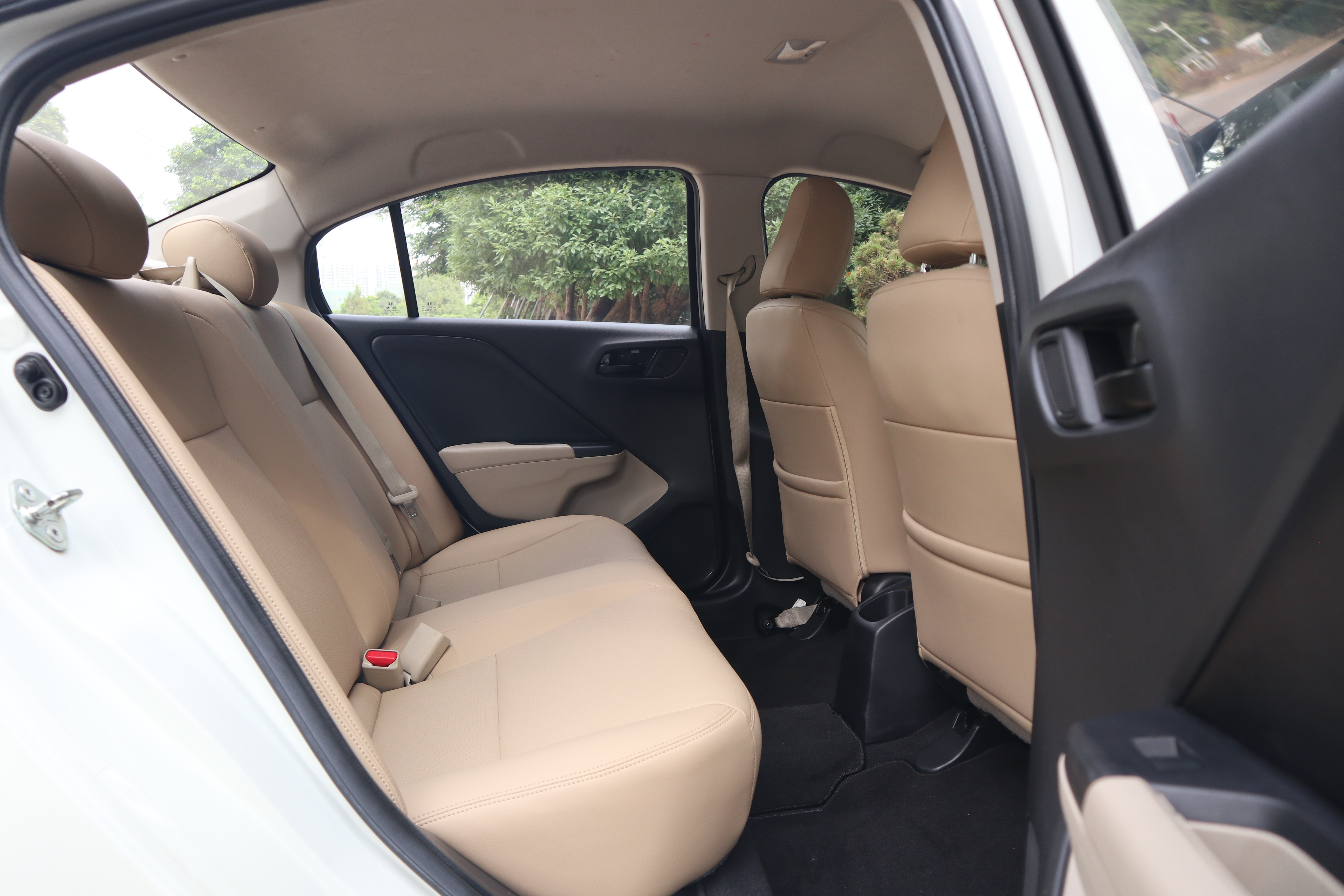 Honda Greiz 2018 #11 Honda Greiz 2018 صورة سيارة #11