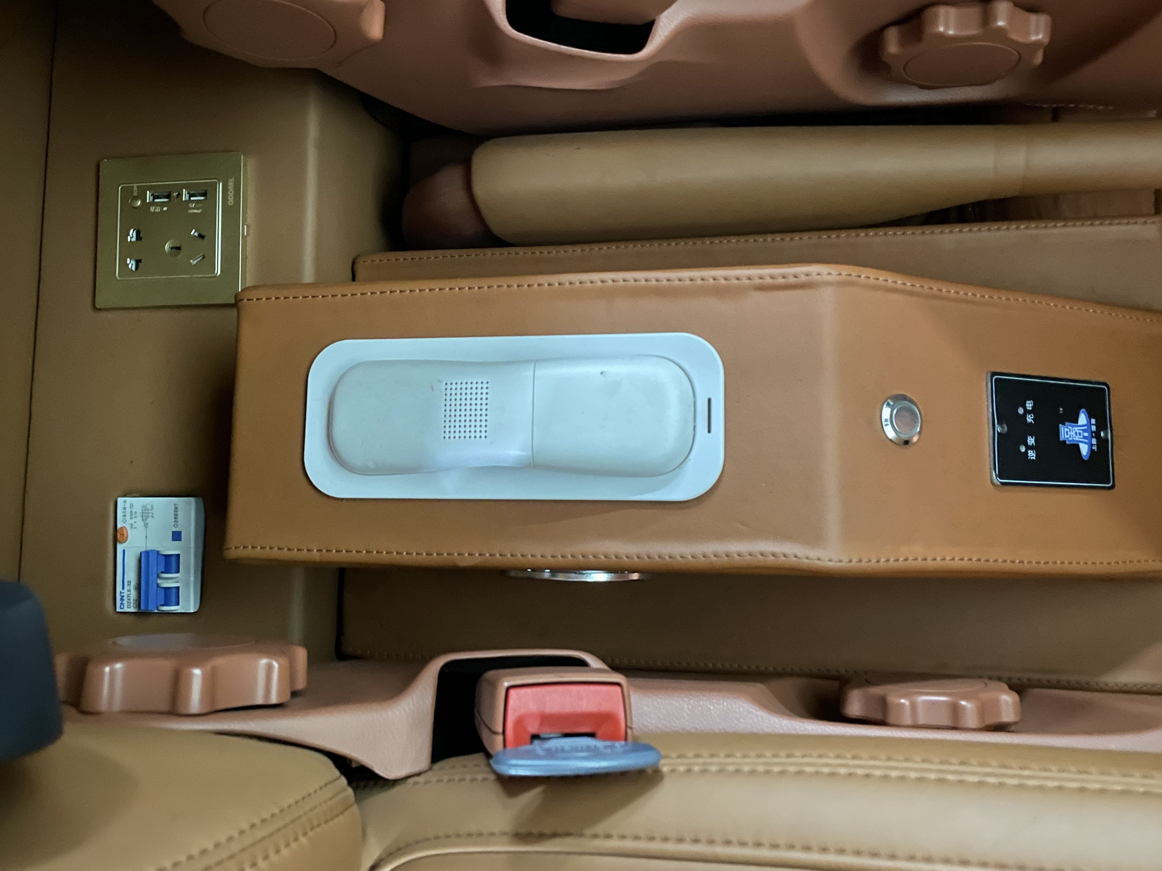 Volkswagen Caravelle 2017 immagine di auto #11