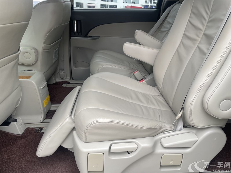 Toyota Previa 2009 #11 Toyota Previa 2009 car image #11