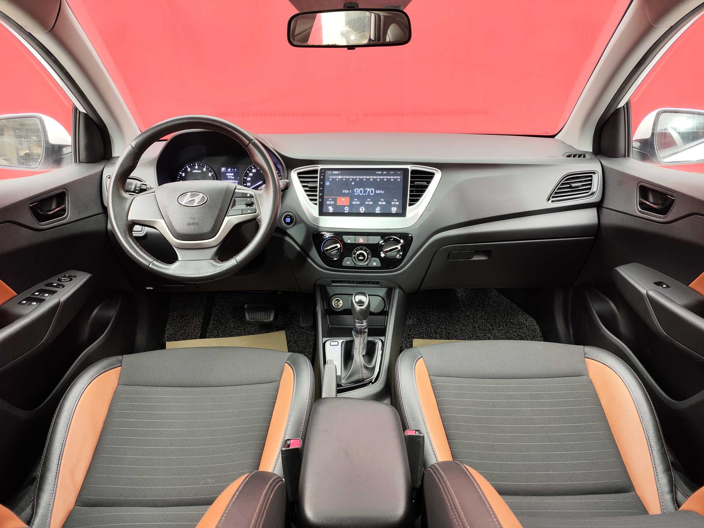 Hyundai Verna RV 2017 #11 Hyundai Verna RV 2017 car image #11