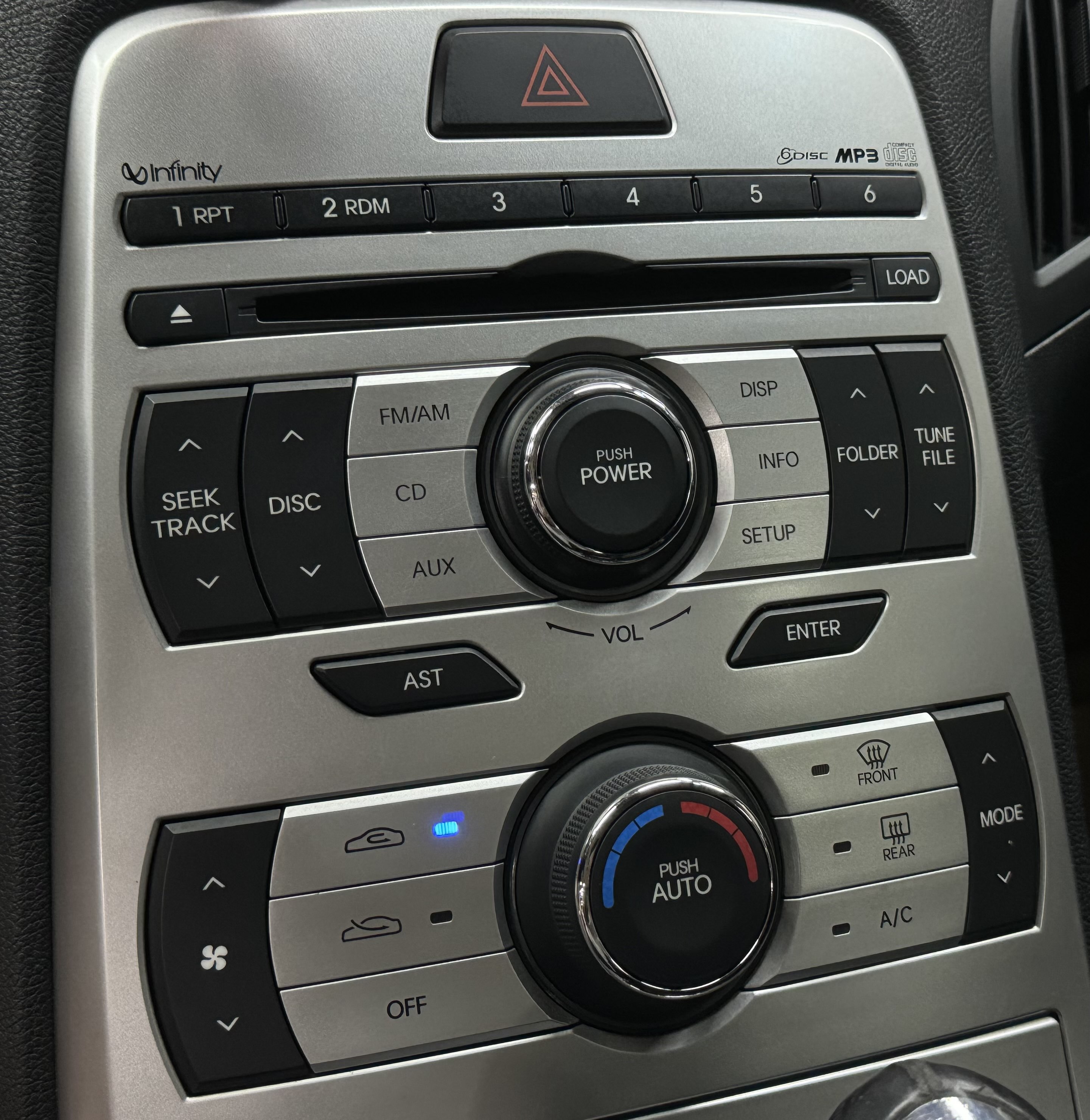 Hyundai Rohens 2009 car image #11