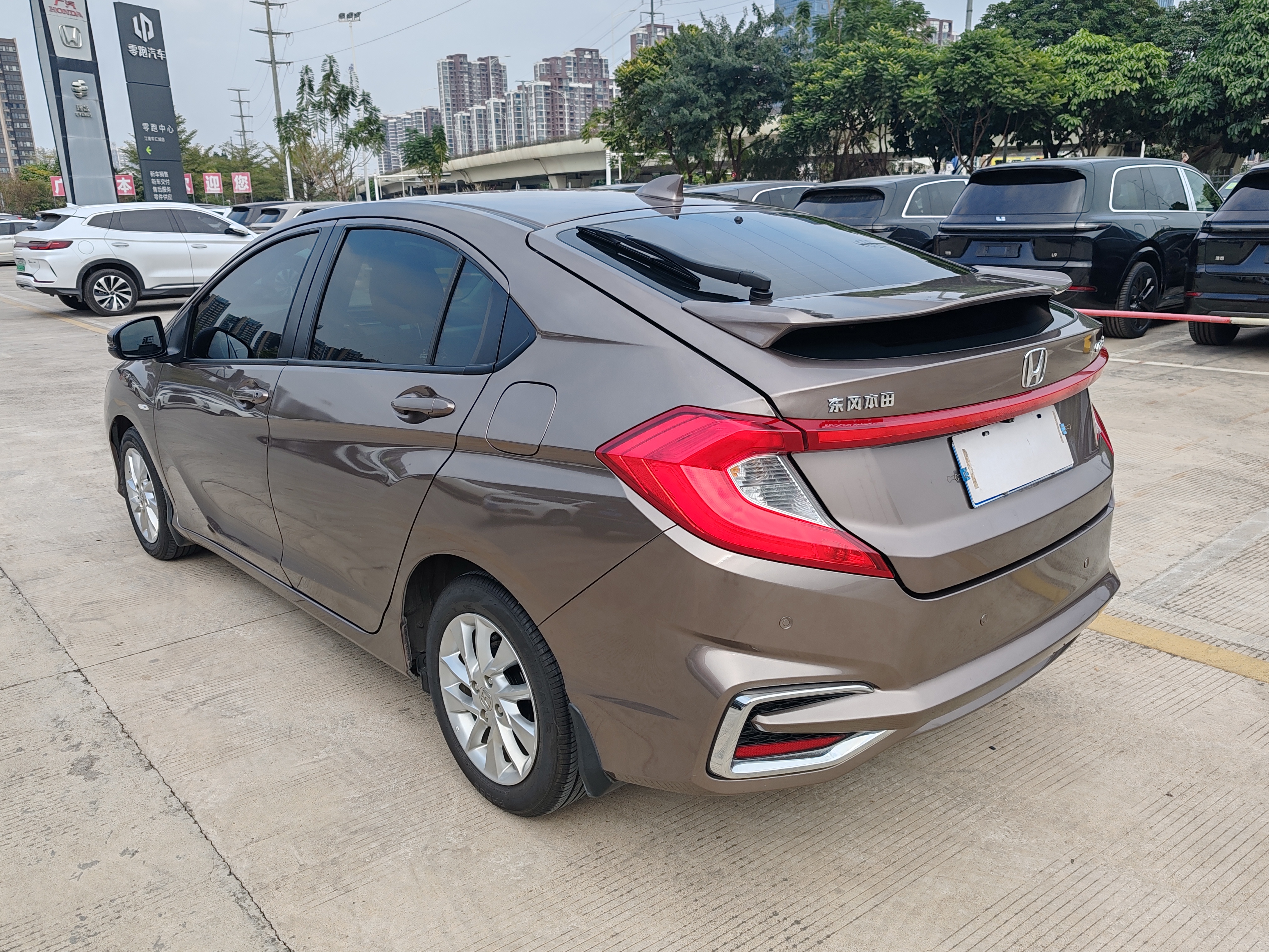 Honda Gienia 2017 car image #11