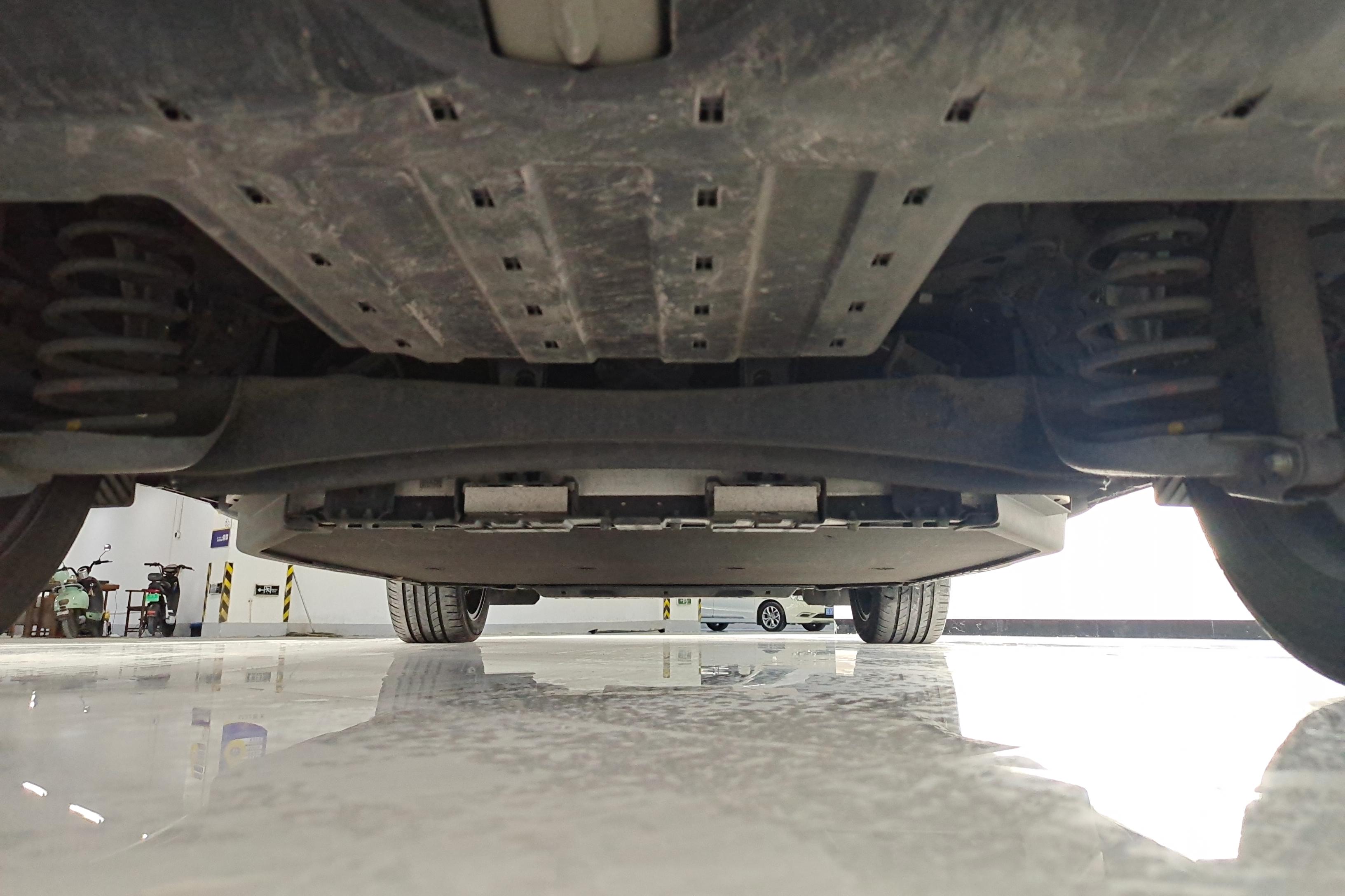 Honda e:NS1 2022 car image #11