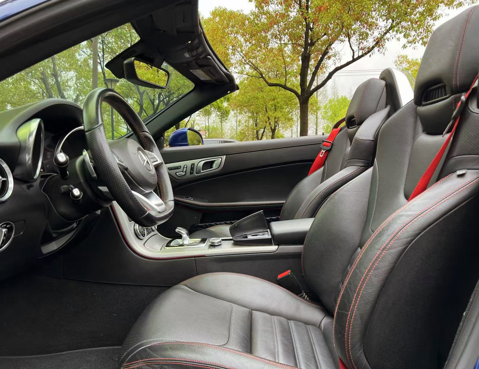 Mercedes-Benz SLC Class 2019 car image #11