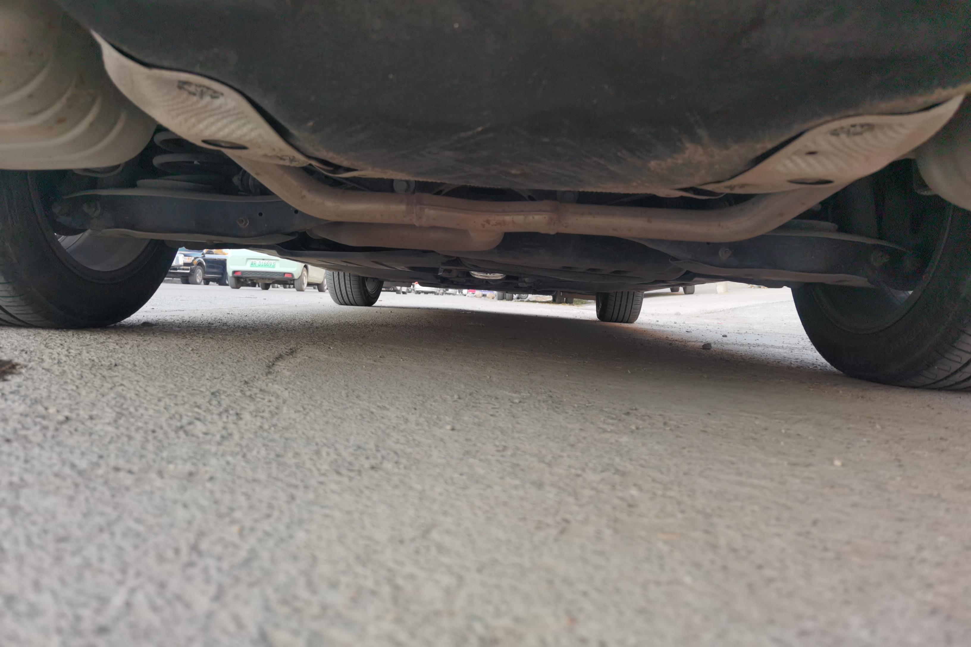 Volkswagen Passat Variant 2023 immagine di auto #11