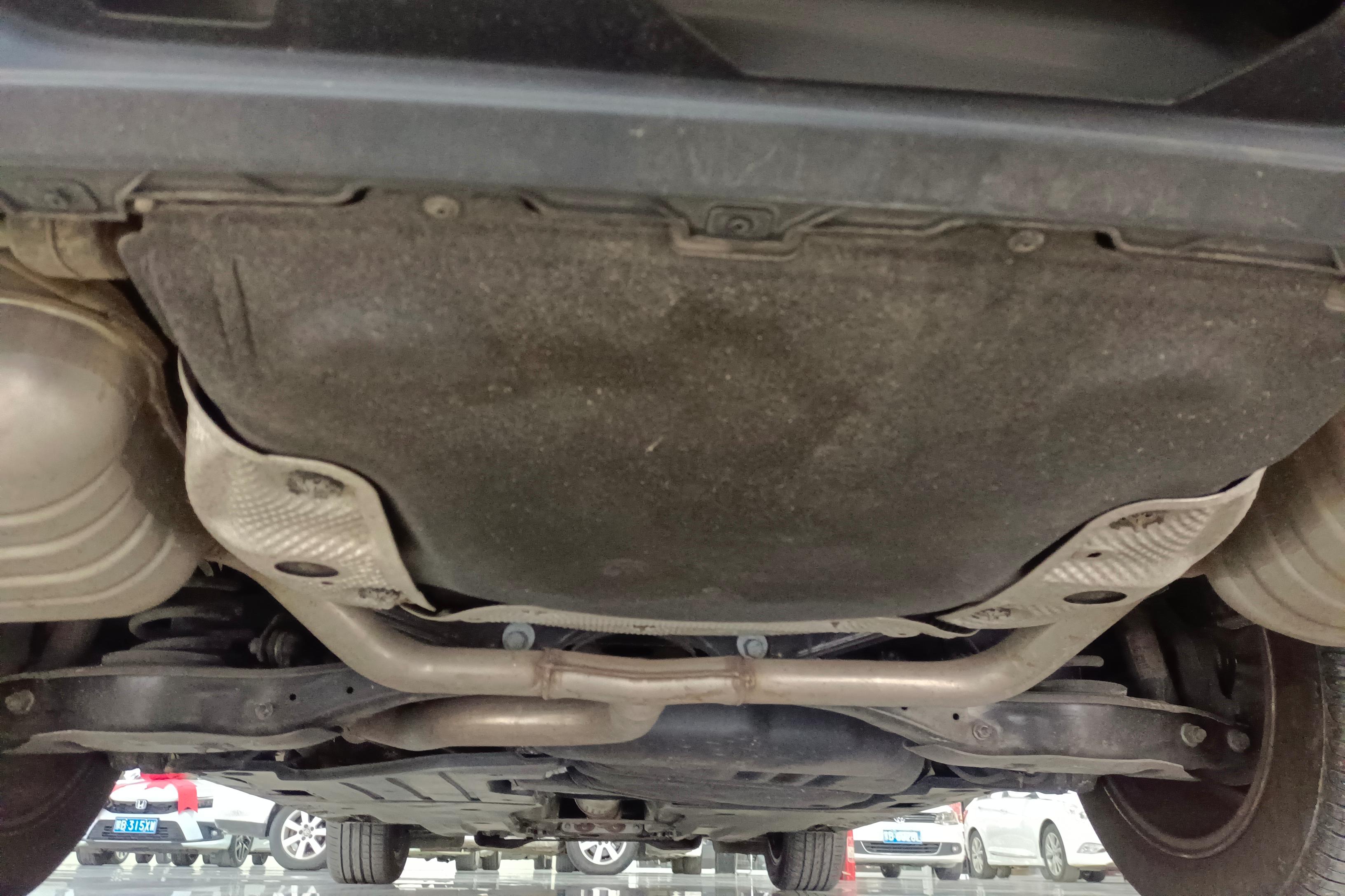 Volkswagen Passat Variant 2023 immagine di auto #11