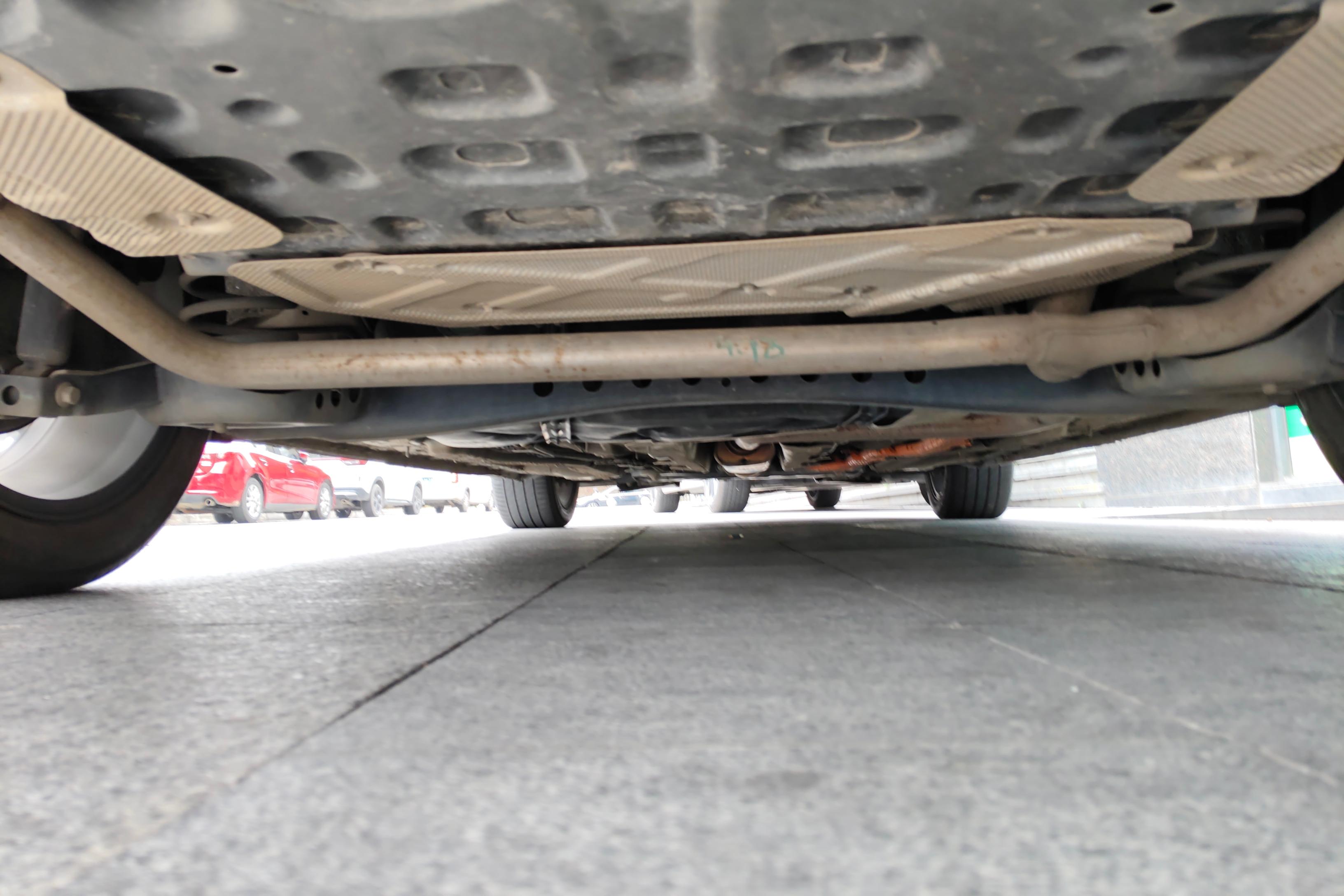 MG 6 New Energy 2019 car image #11