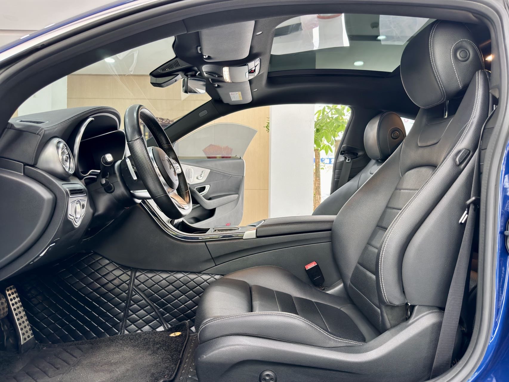 Mercedes-Benz C Class (Imported) 2019 car image #11