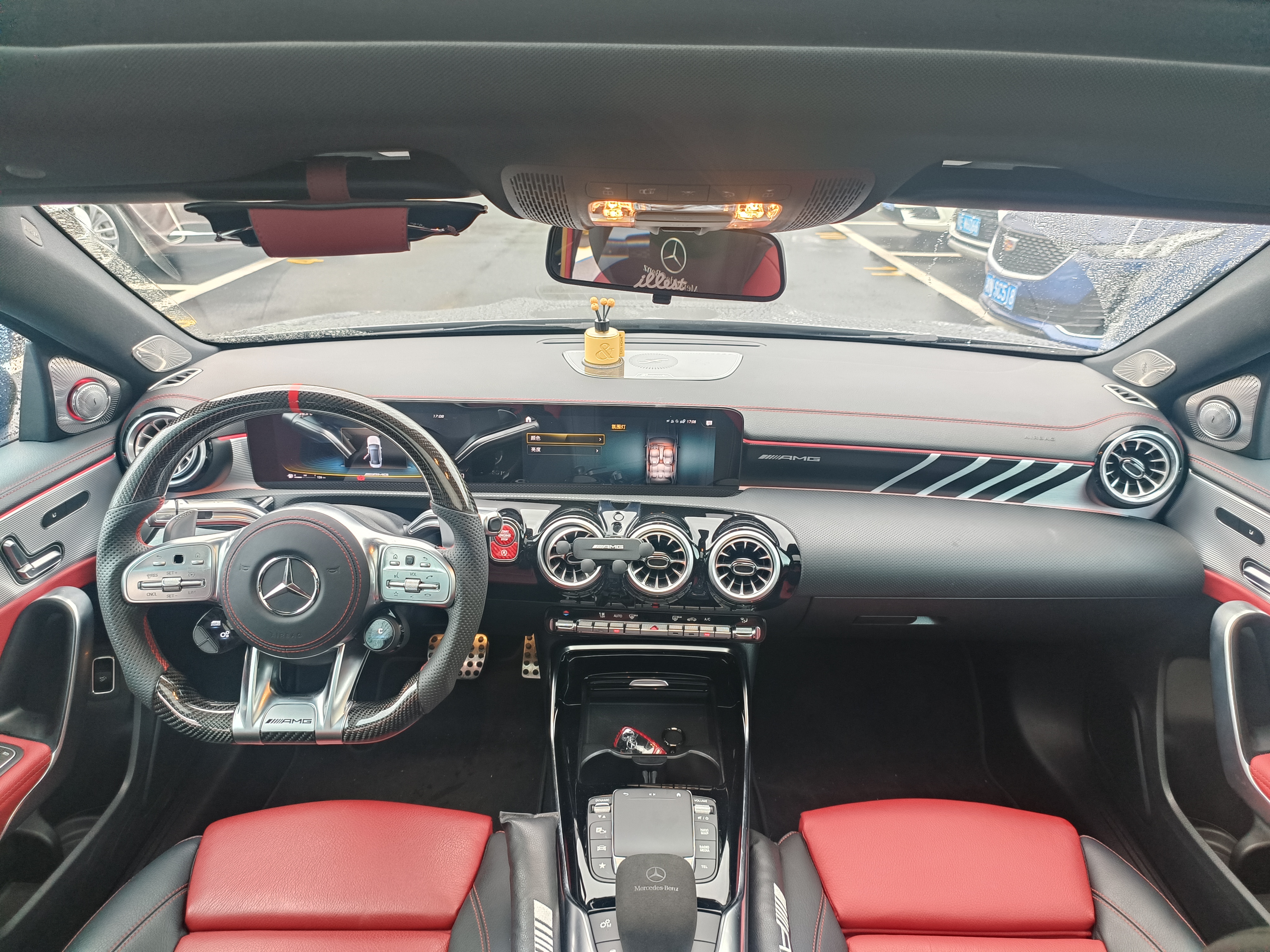 Mercedes-Benz A AMG 2022 image de voiture #11