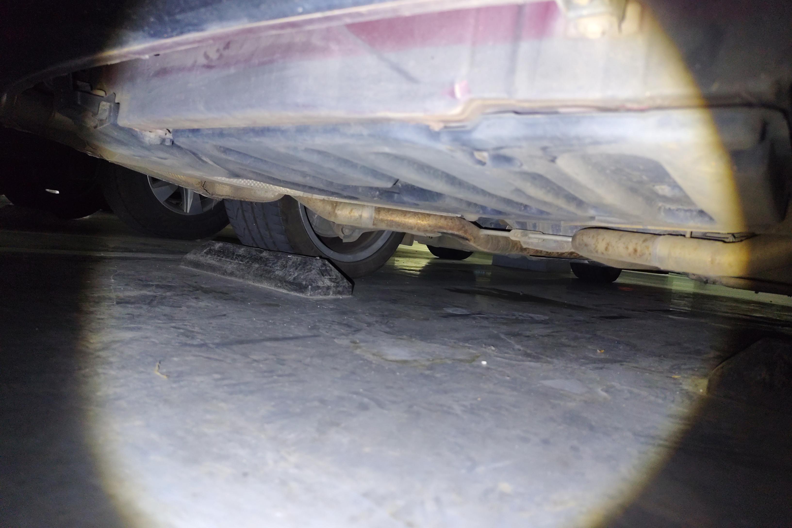 Mercedes-Benz CLS AMG 2012 صورة سيارة #11