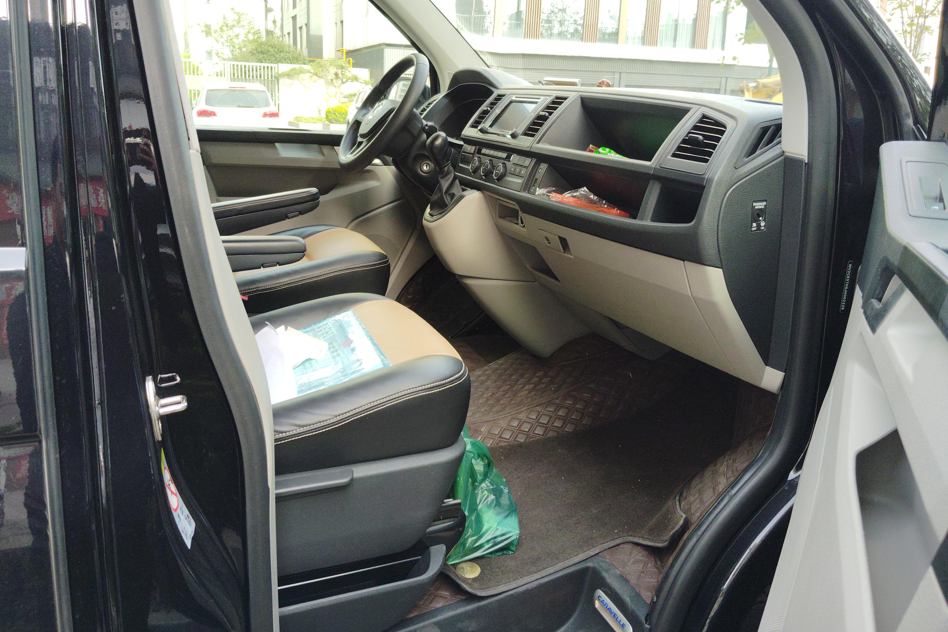 Volkswagen Caravelle 2017 immagine di auto #11