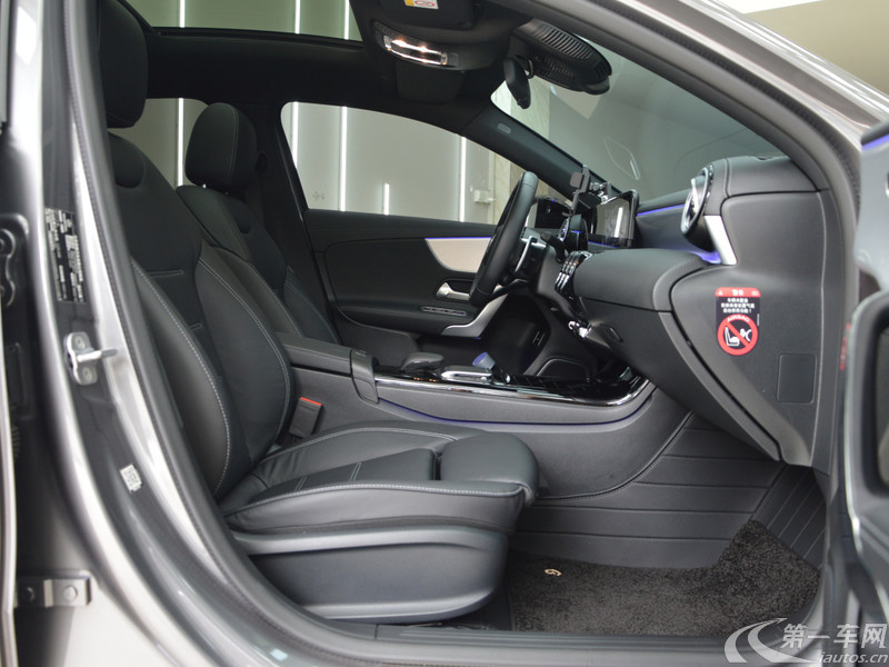 Mercedes-Benz A AMG 2024 #11 Mercedes-Benz A AMG 2024 صورة سيارة #11