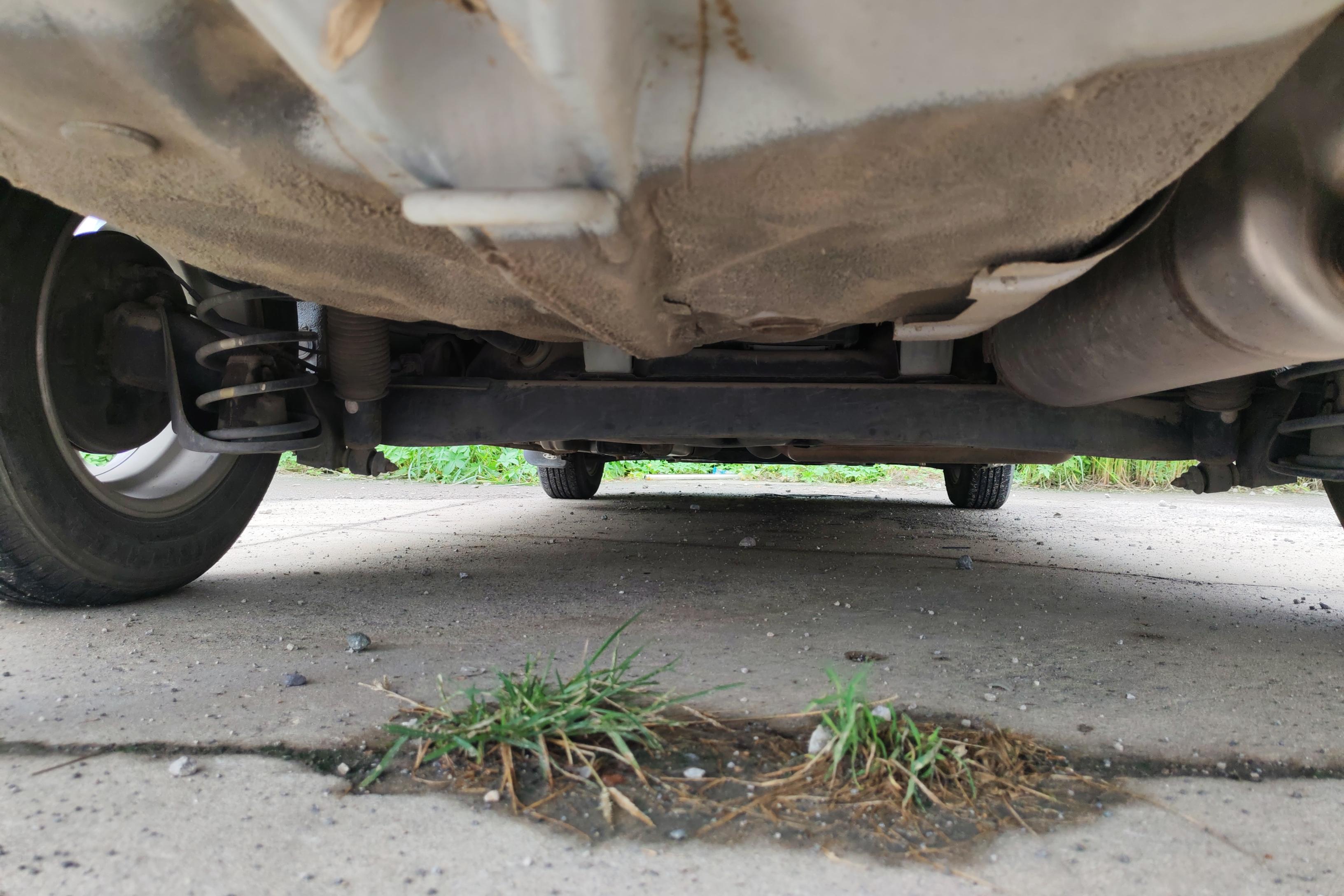 Hyundai Reina 2015 car image #11