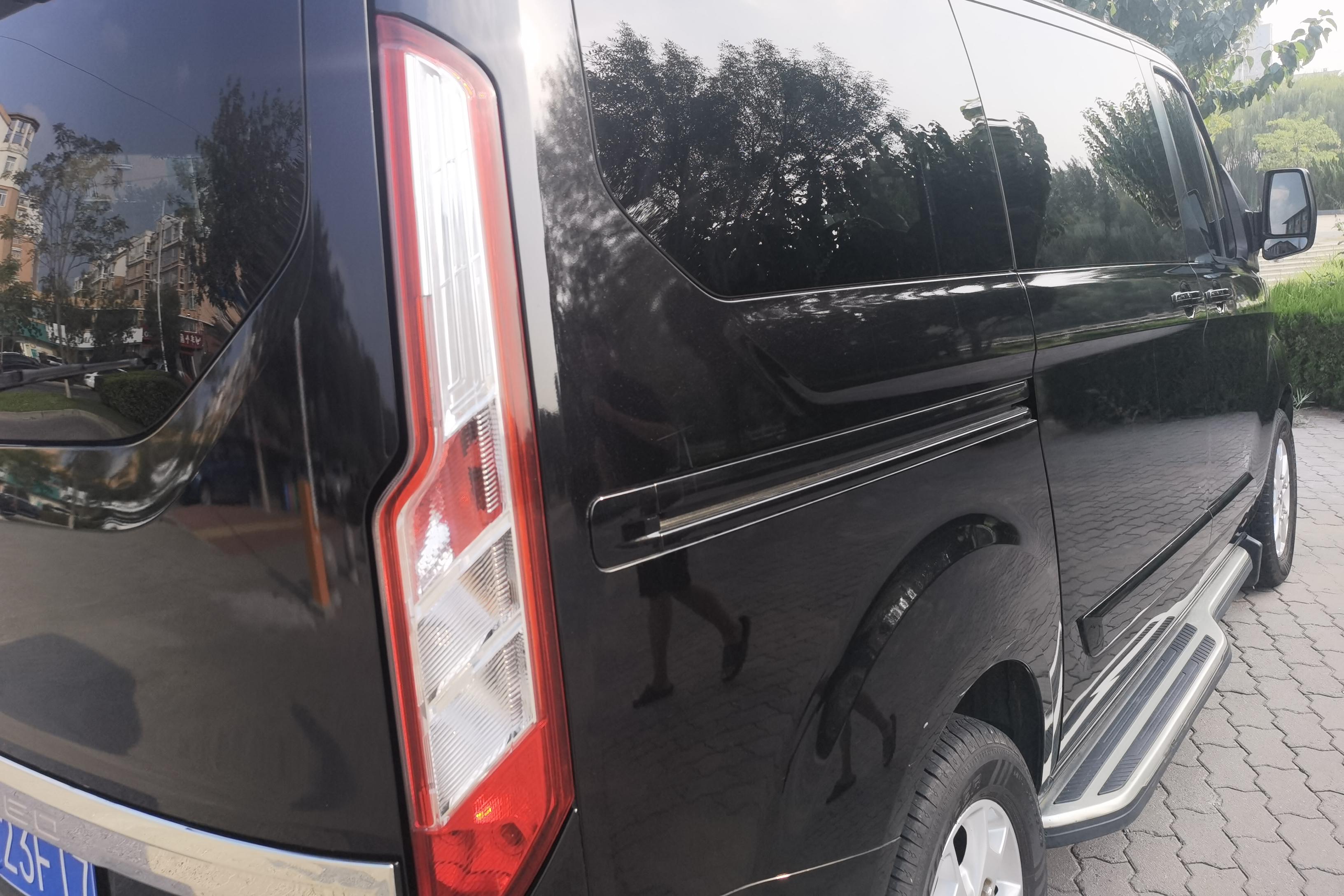 Ford Tourneo 2021 car image #11