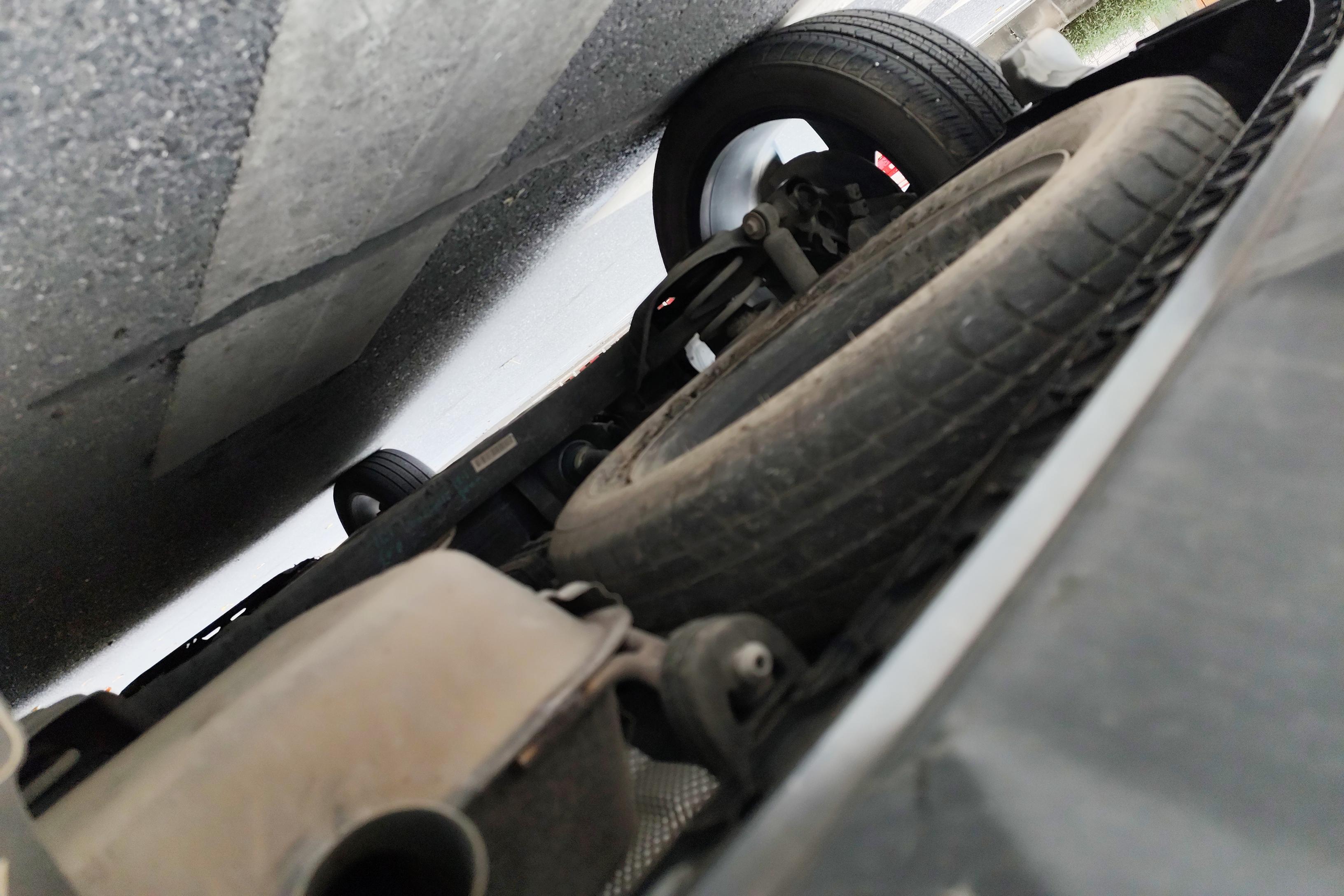 JAC X8 EJ 2021 immagine di auto #11