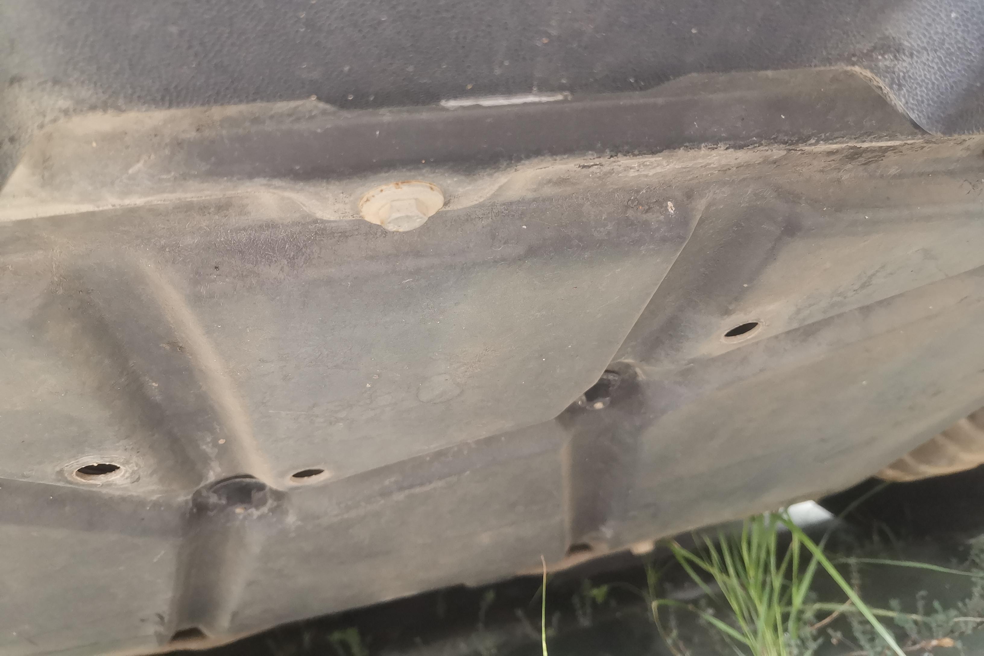 Mercedes-Benz R Class 2011 car image #11