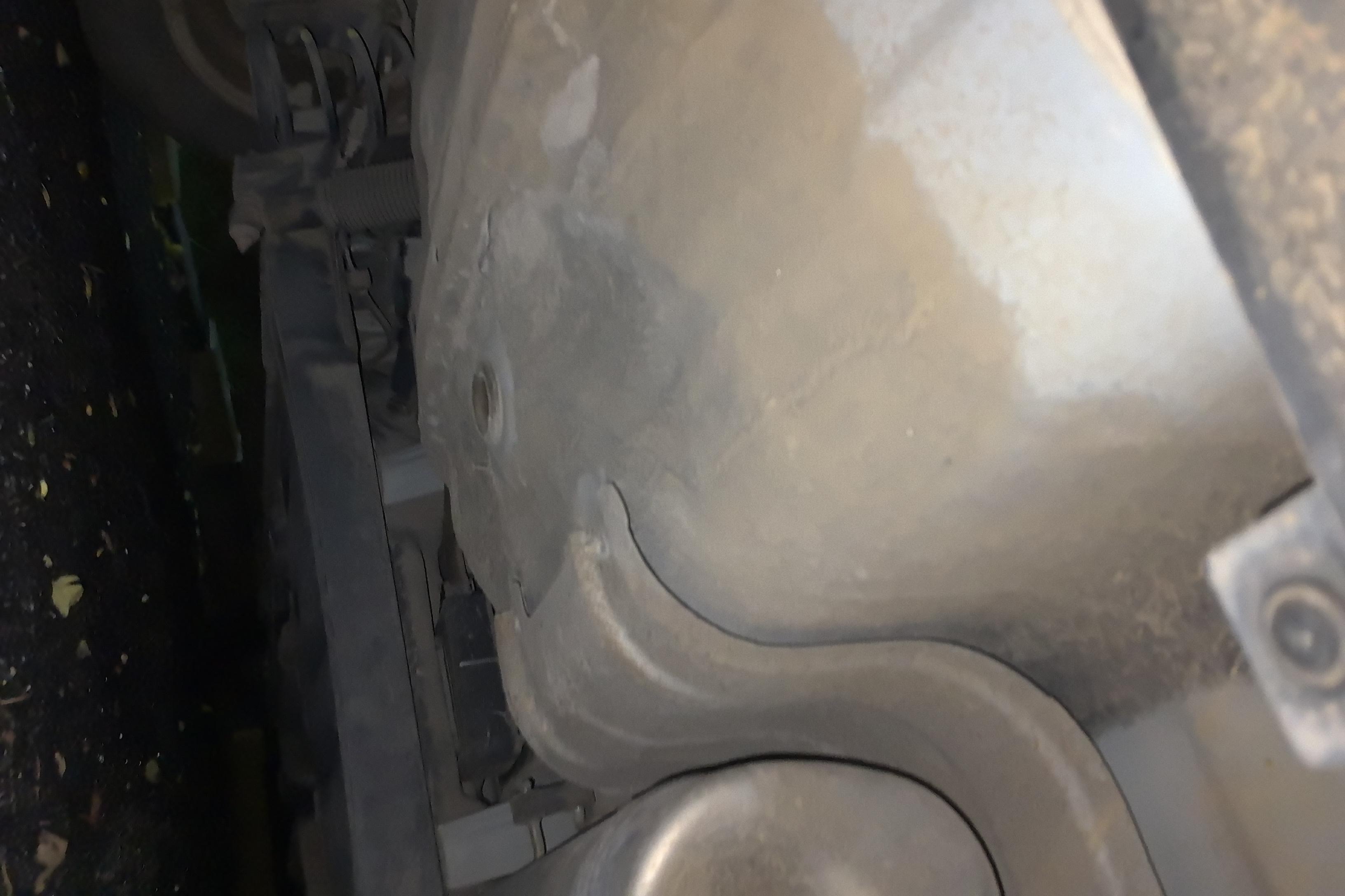 Hyundai Reina 2014 car image #11