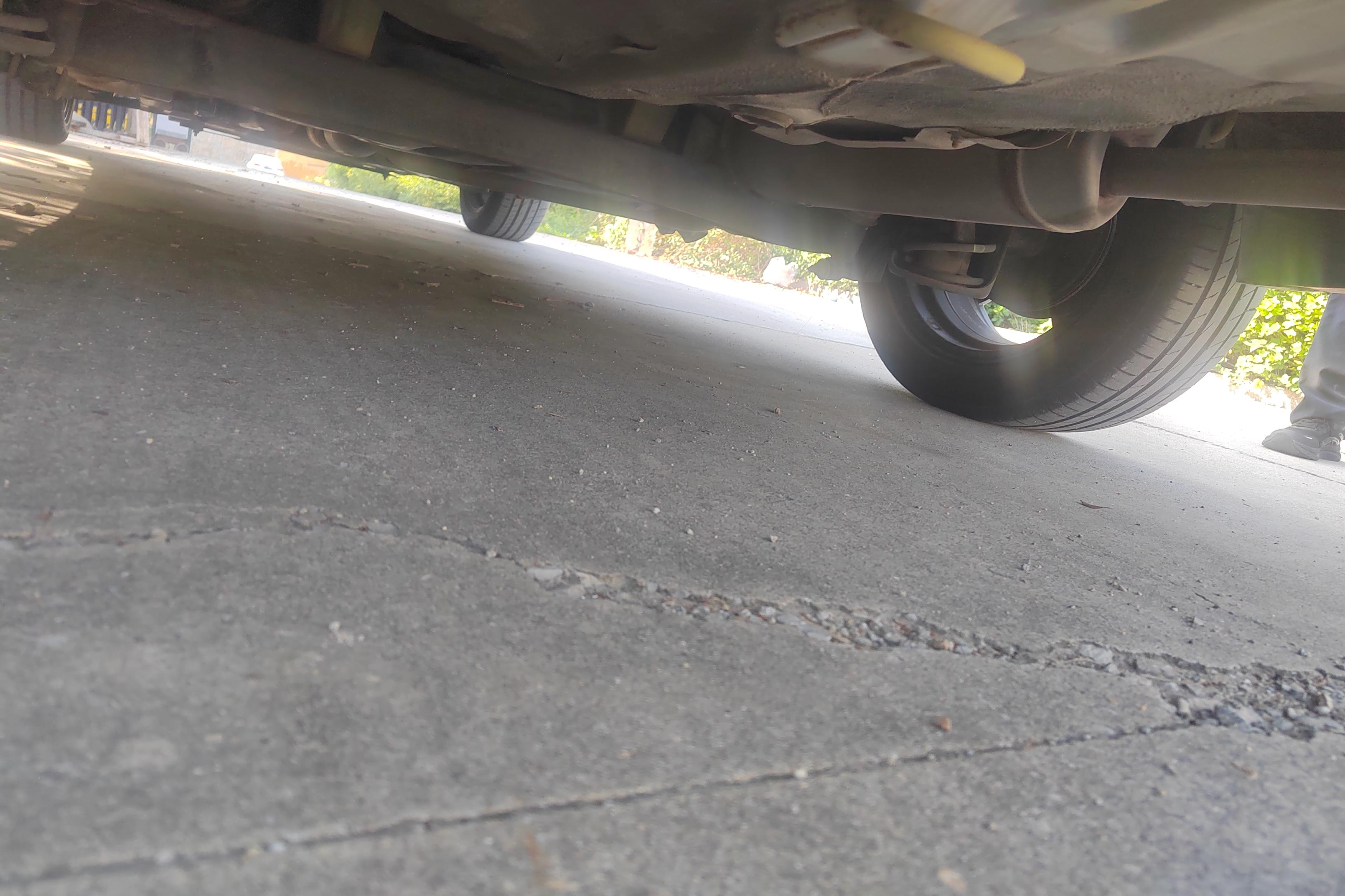 Hyundai Reina 2013 car image #11