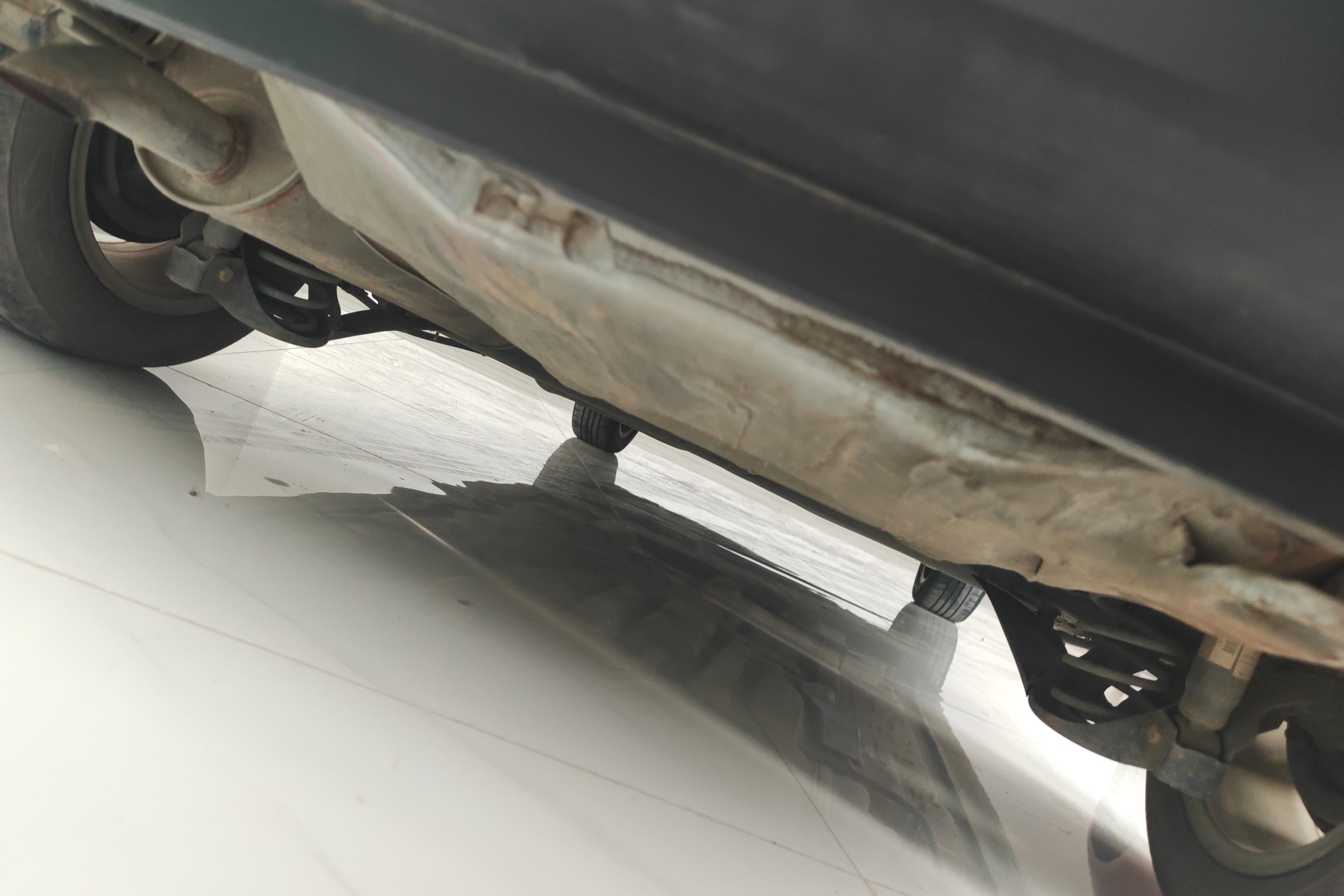 Skoda Rapid Spaceback 2017 car image #11