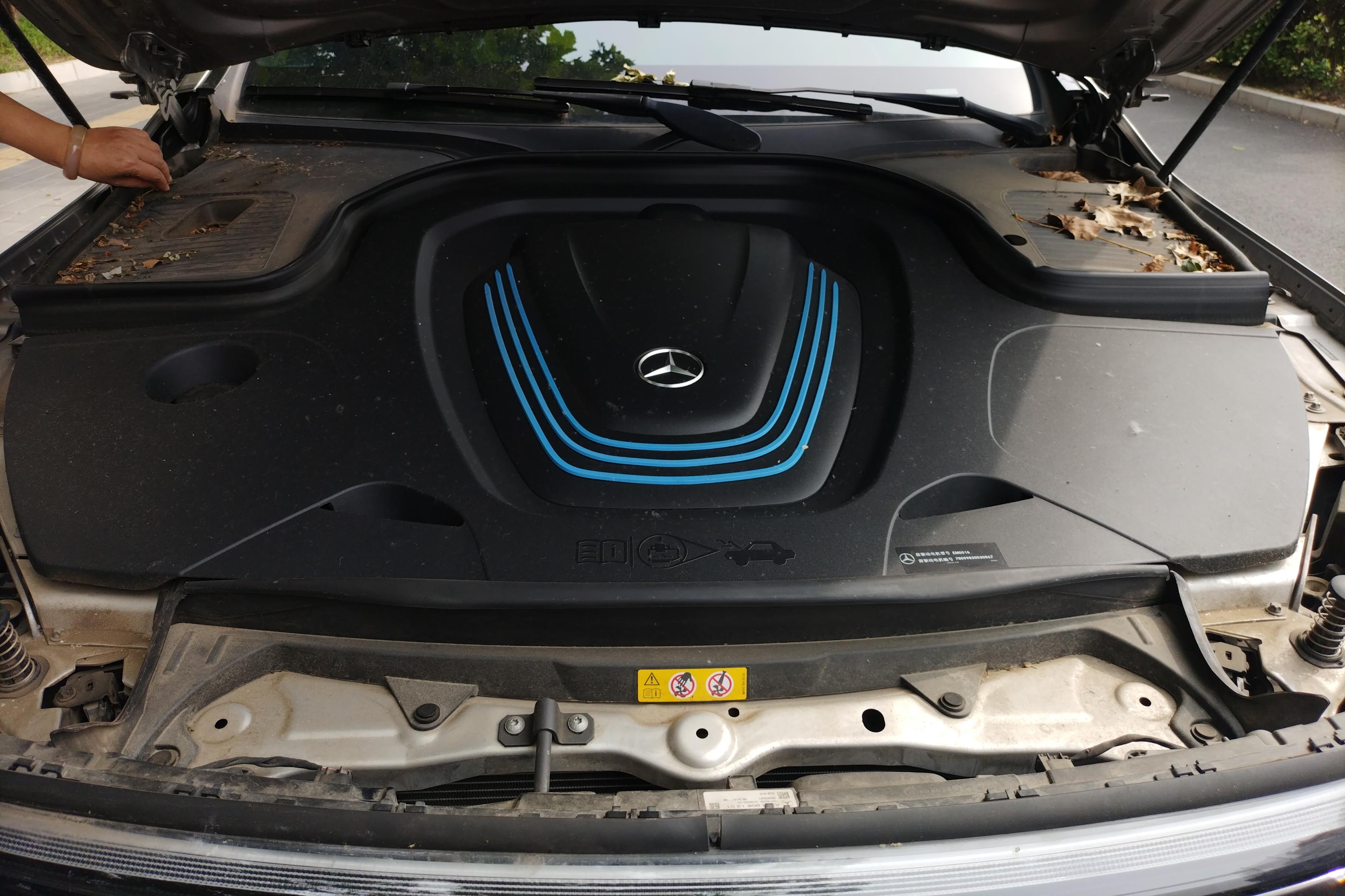 Mercedes-Benz EQC Class 2021 car image #11