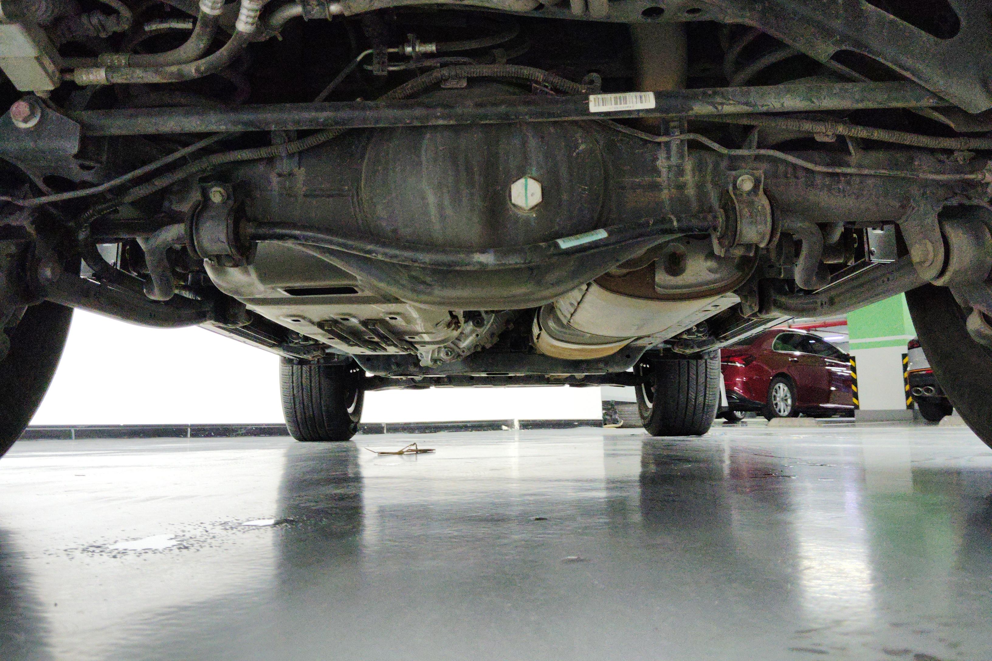 Tank 400 2023 car image #11