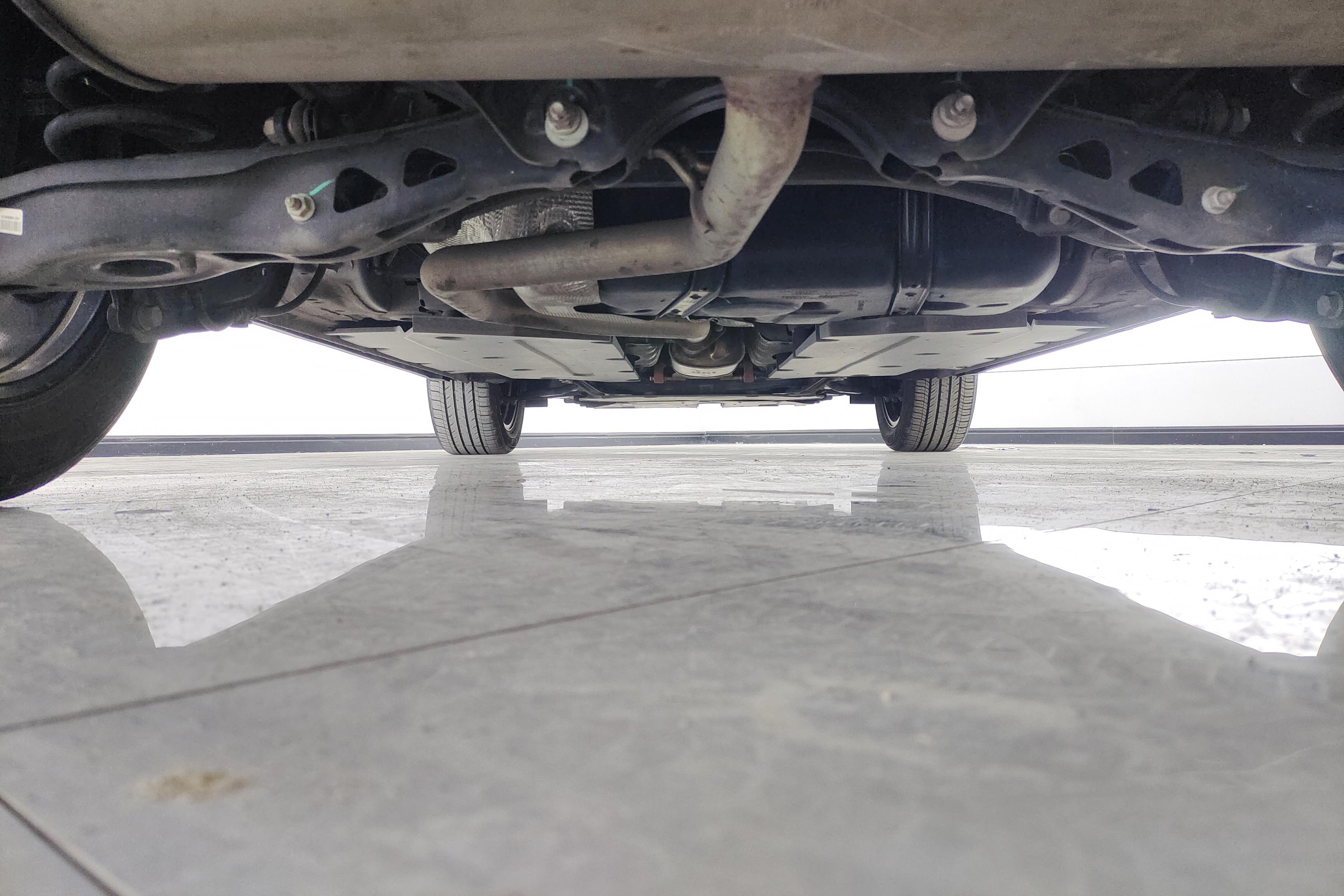 MG ES5 2022 car image #11