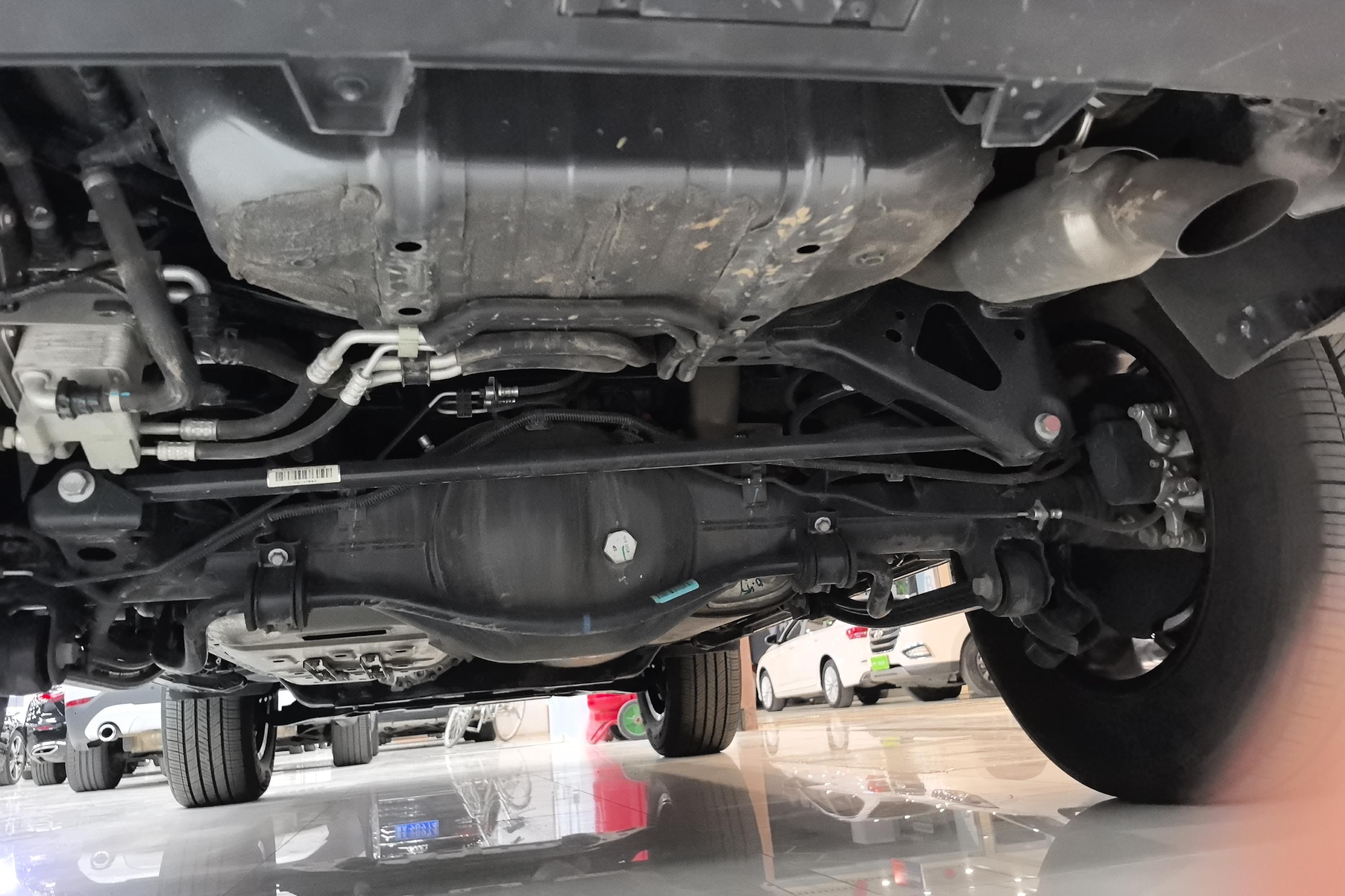 Tank 400 2024 car image #11