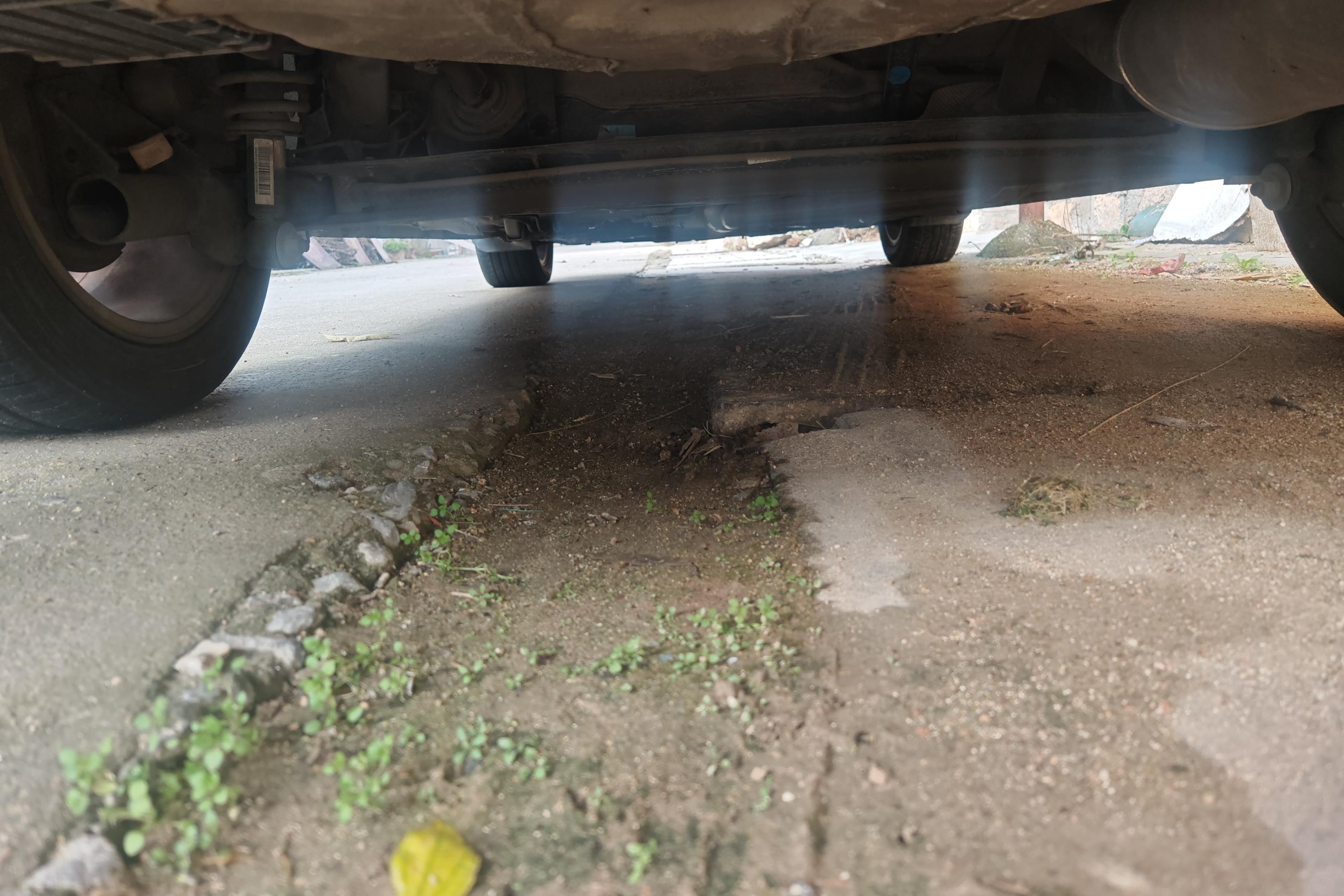 GEELY Vision 2020 car image #11