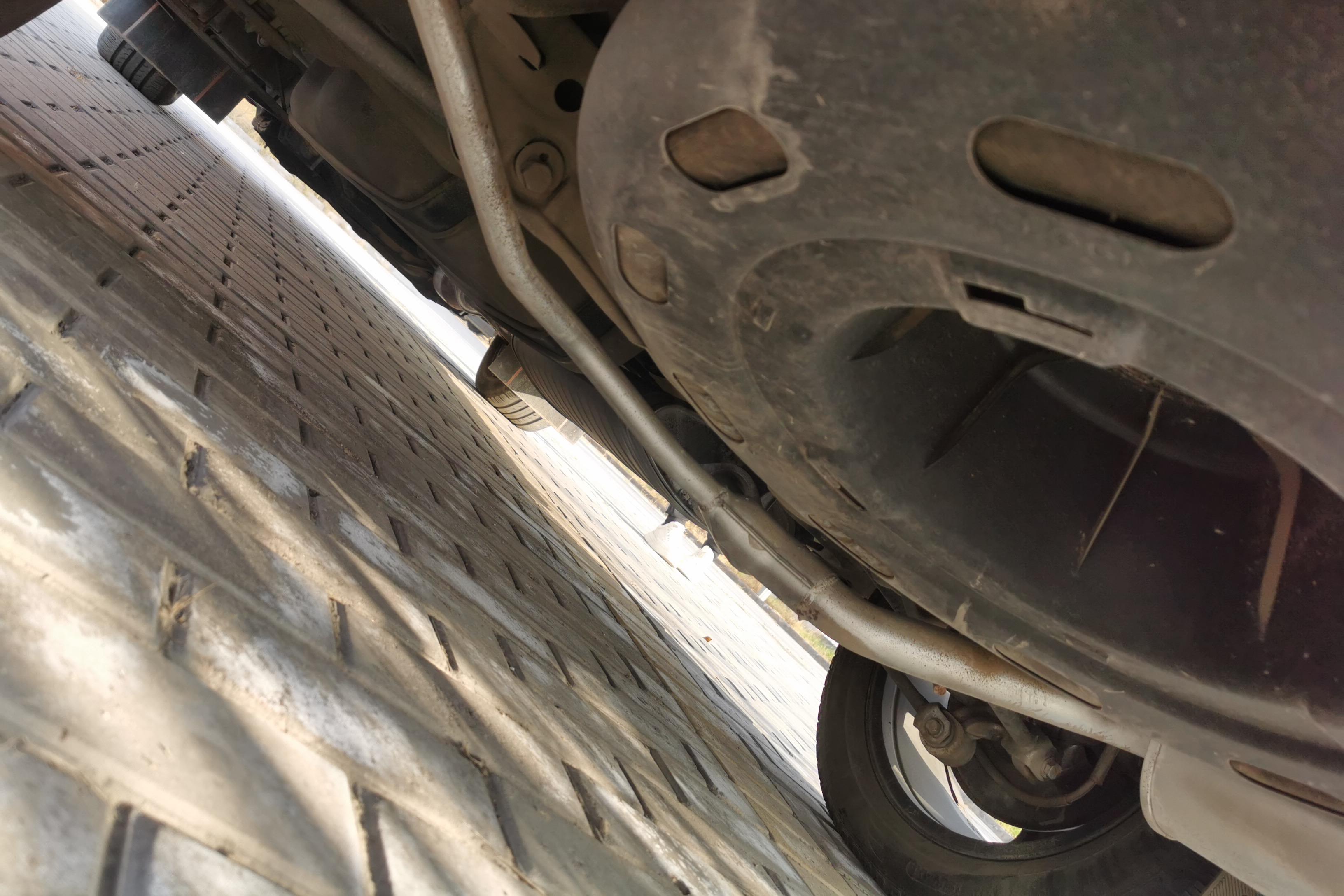 BYD Xia 2015 #11 BYD Xia 2015 car image #11