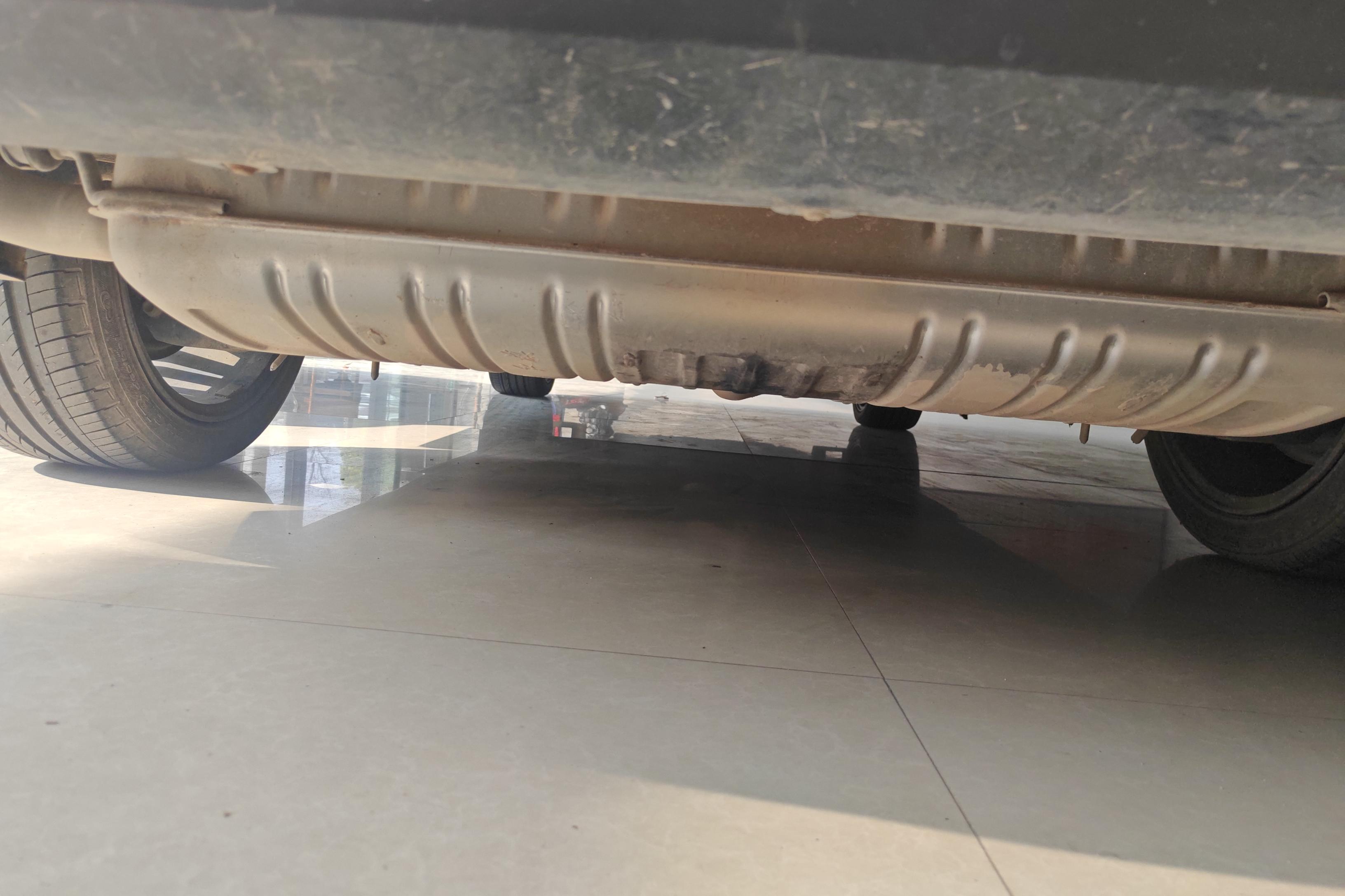 HongQi H5 2021 #11 HongQi H5 2021 car image #11