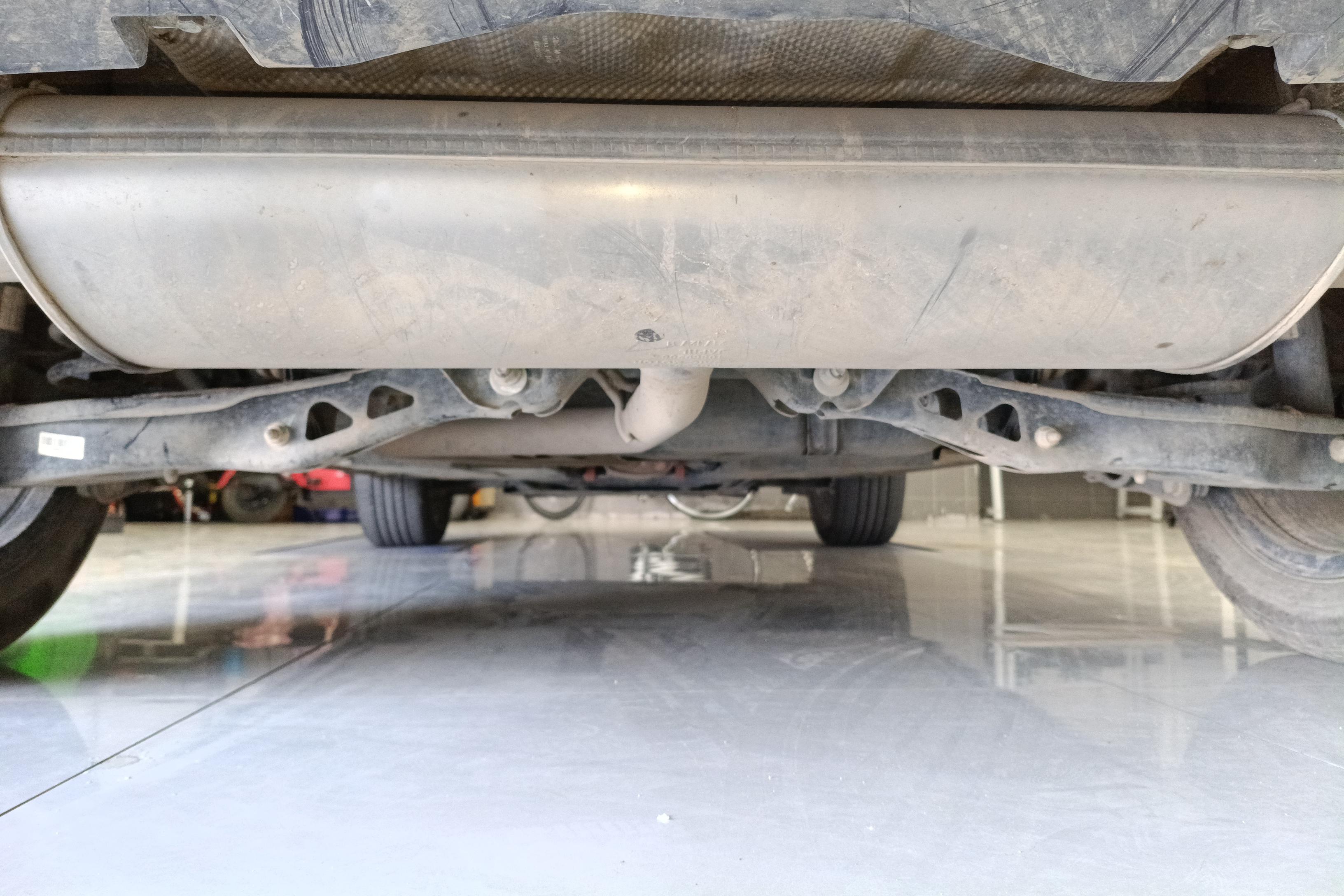 MG ES5 2021 car image #11