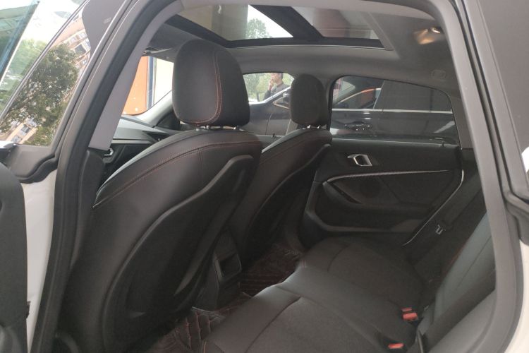 BMW 2 Series (Imported) 2024 #11 BMW 2 Series (Imported) 2024 car image #11