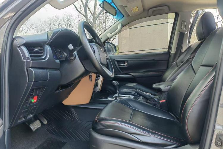 Toyota Fortuner 2017 #11 Toyota Fortuner 2017 immagine di auto #11