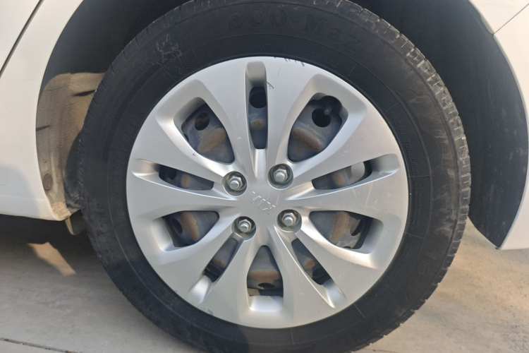 起亚 起亚K2 2017 汽车图片 #11