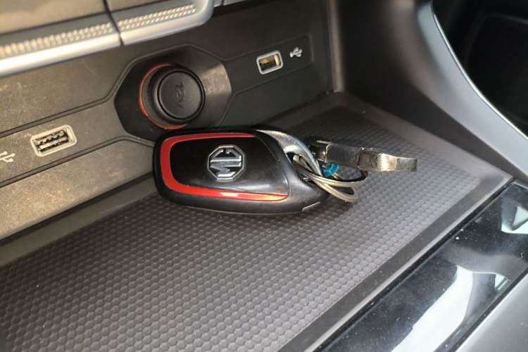 MG Pilot 2022 car image #11