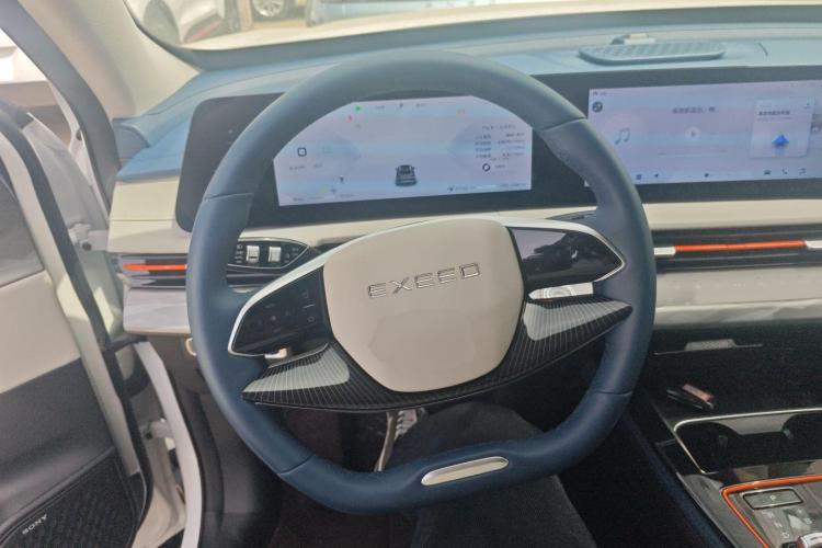 Exceed Chasing Wind C-DM 2023 #11 Exceed Chasing Wind C-DM 2023 car image #11