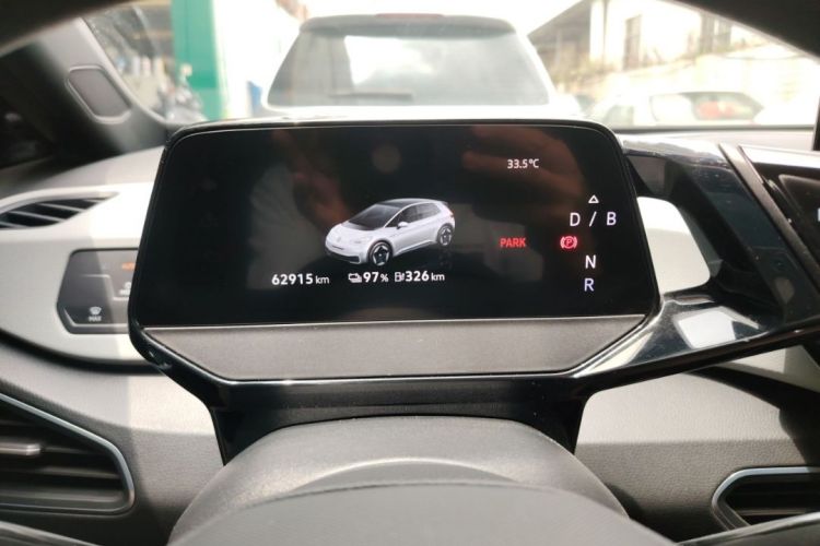 Volkswagen ID.3 2023 #11 Volkswagen ID.3 2023 car image #11