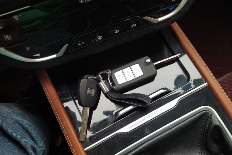 众泰 众泰T300 2017 汽车图片 #11