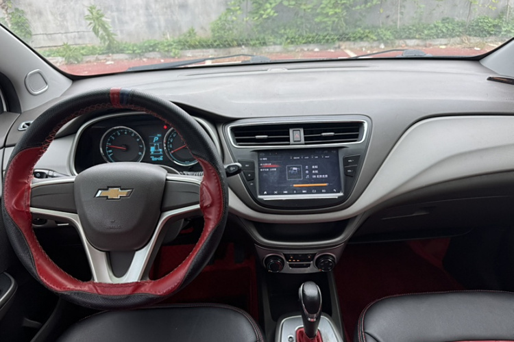 Chevrolet Lova 2016 immagine di auto #11