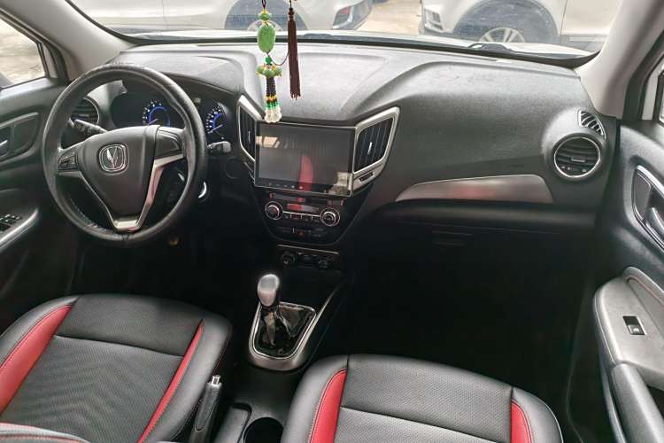 Changan CS15 EV 2016 #11 Changan CS15 EV 2016 car image #11