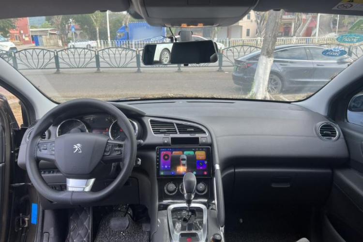 Peugeot 3008 2017 car image #11