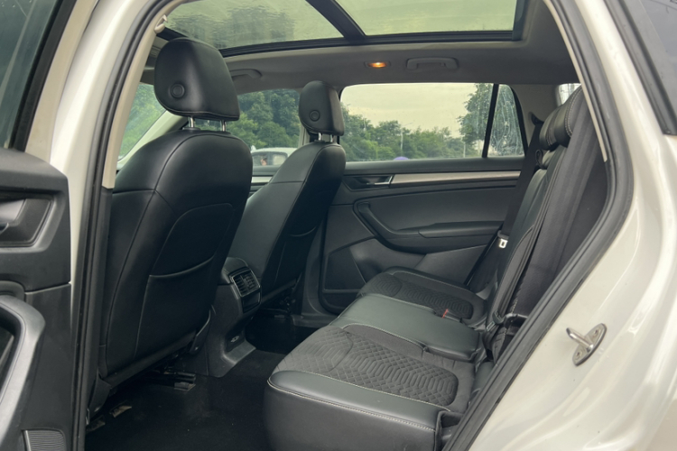 Skoda Kodiaq 2018 imagen de coche #11