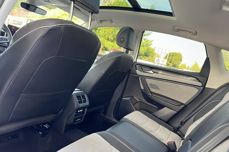 Volkswagen Tayron X 2023 car image #11