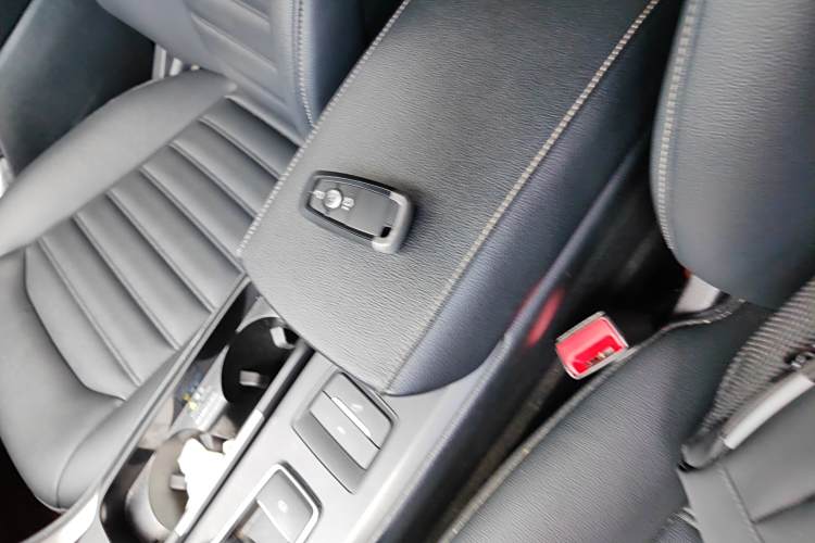 Ford Mondeo New Energy 2020 car image #11