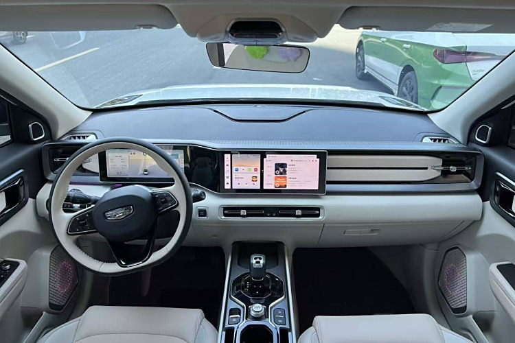 GEELY ICON 2024 car image #11