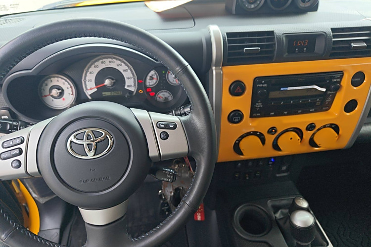 Toyota FJ Cruiser 2017 car image #11